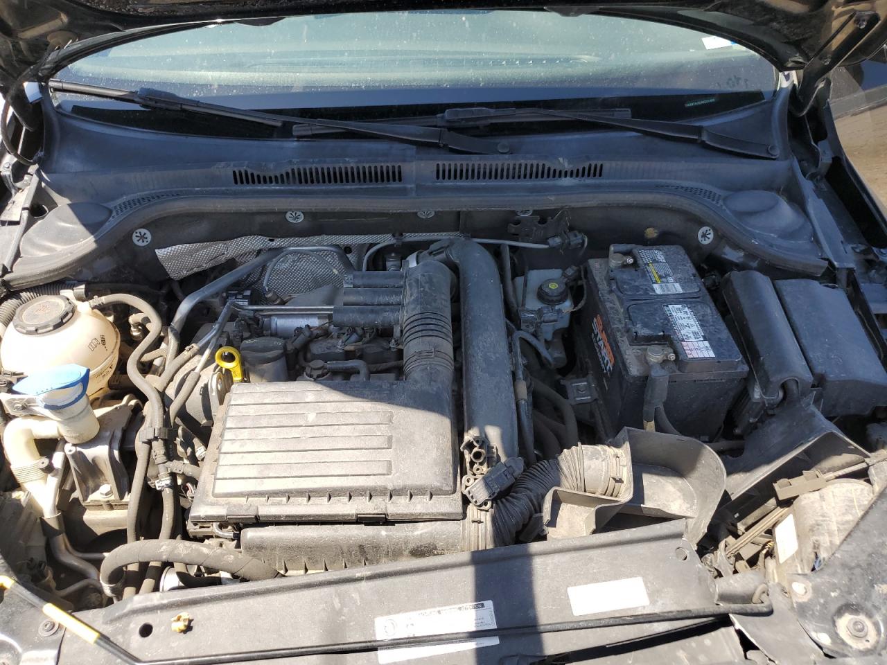 2018 Volkswagen Jetta - Image 13