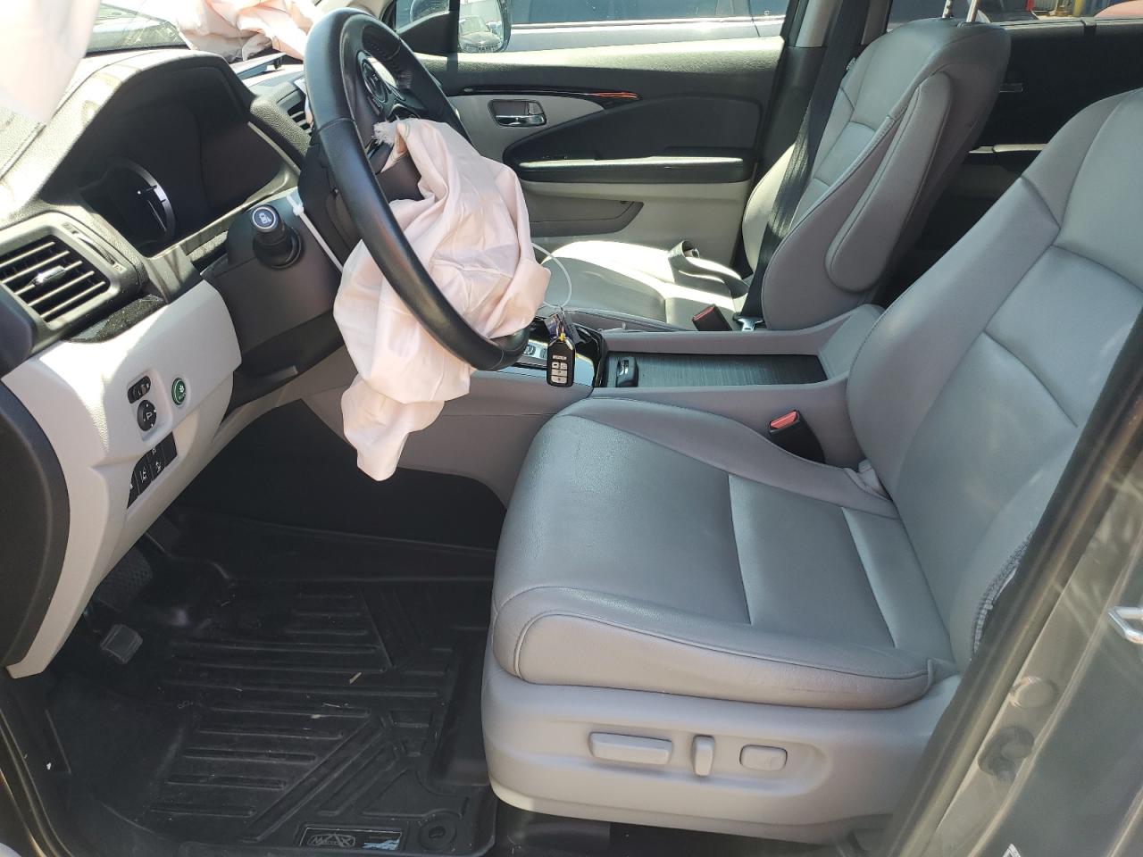 2017 Honda Pilot Touring VIN: 5FNYF6H93HB001714 Lot: 59548884