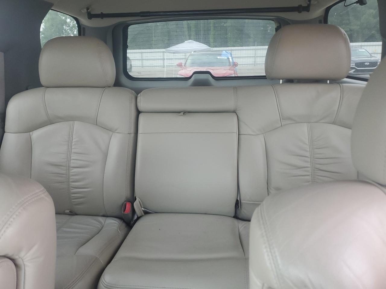 2001 Chevrolet Tahoe K1500 VIN: 1GNEK13T91R217935 Lot: 60624624