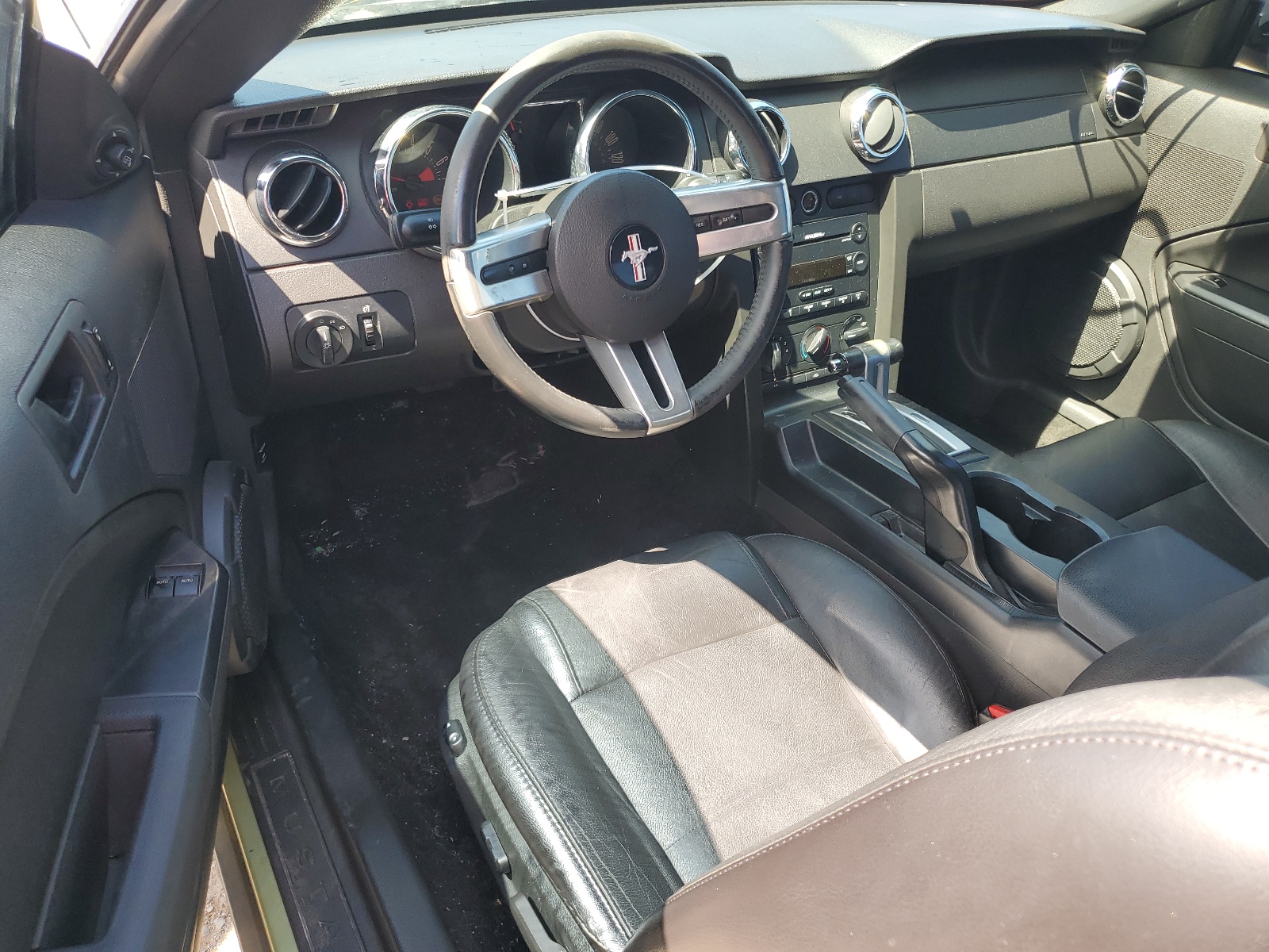 1ZVFT80N965252043 2006 Ford Mustang