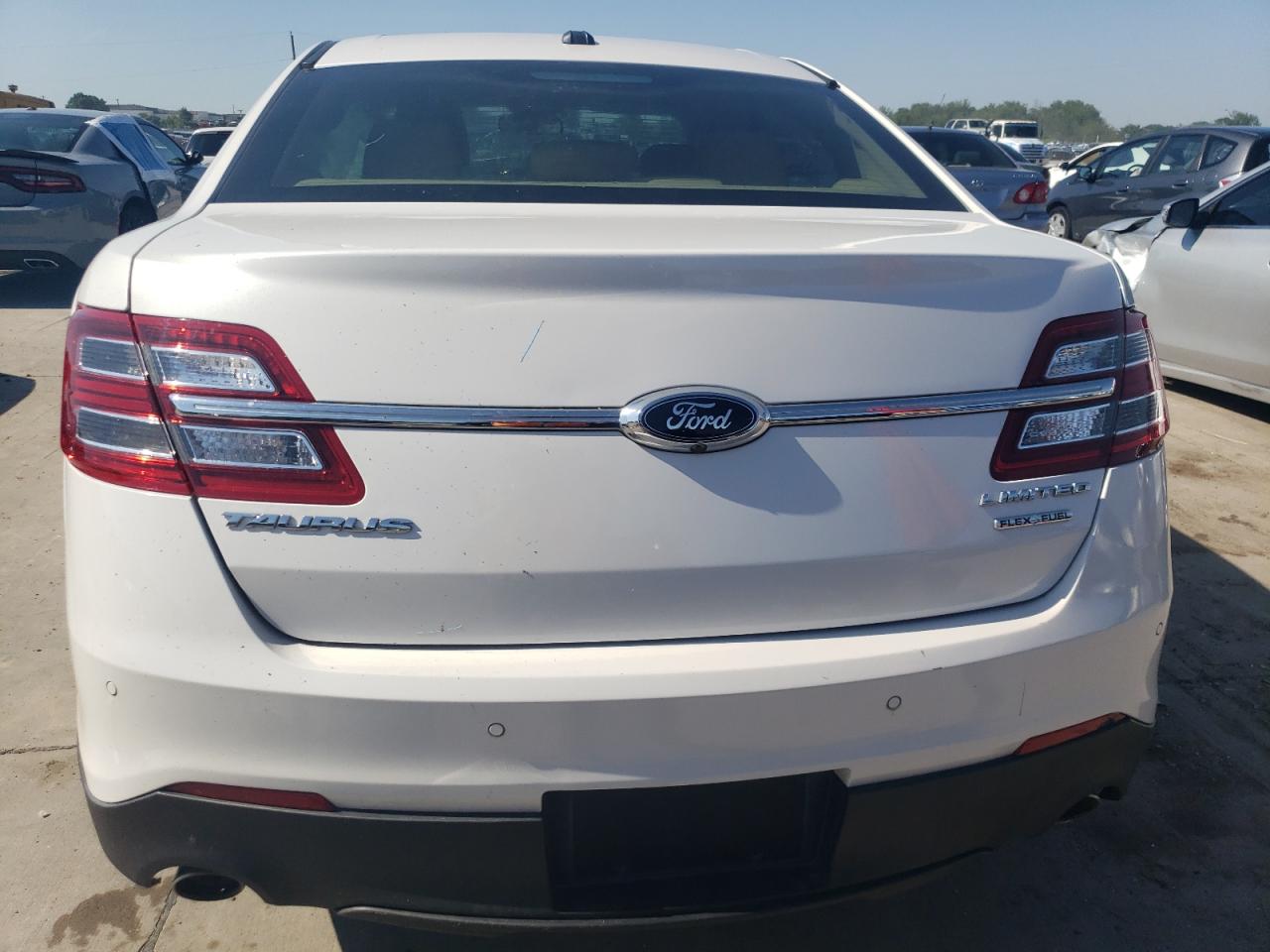 2015 Ford Taurus Limited VIN: 1FAHP2F82FG192213 Lot: 58146794