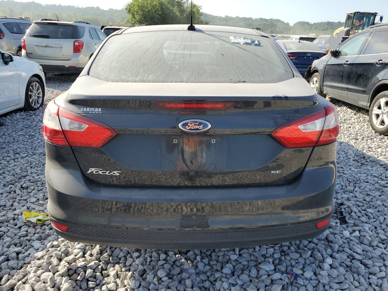 1FADP3F2XEL319361 2014 Ford Focus Se