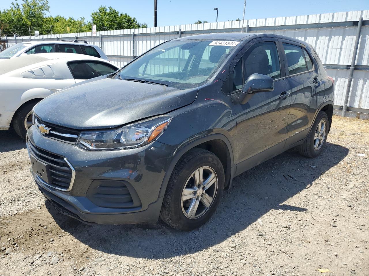 3GNCJNSB2KL179242 2019 CHEVROLET TRAX - Image 1