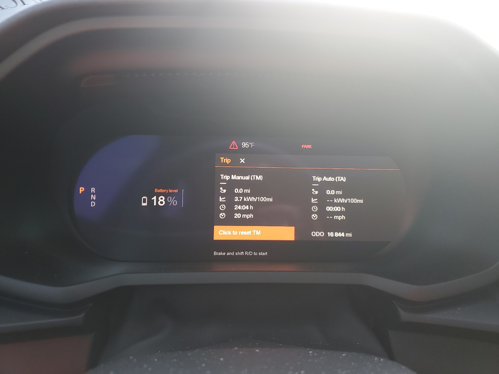 LPSED3KA4NL058614 2022 Polestar 2