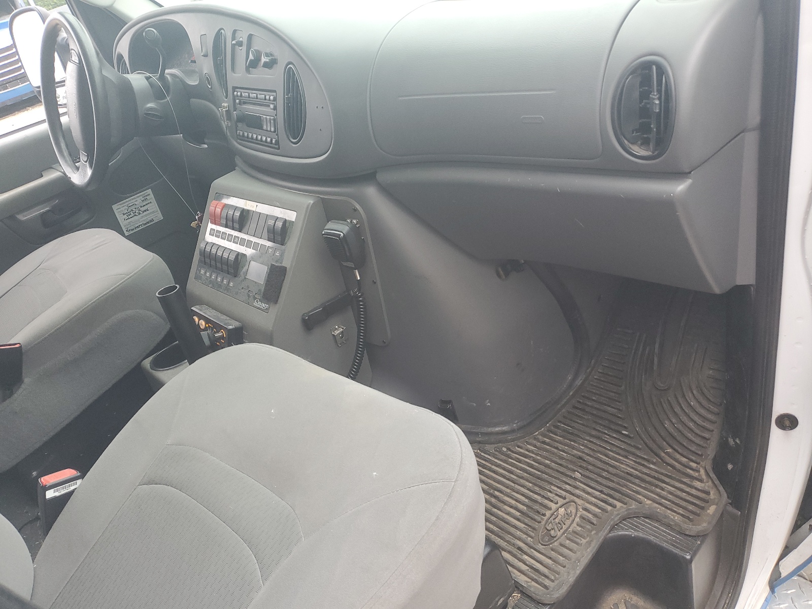 1FDXE45P27DA85385 2007 Ford Econoline E450 Super Duty Cutaway Van