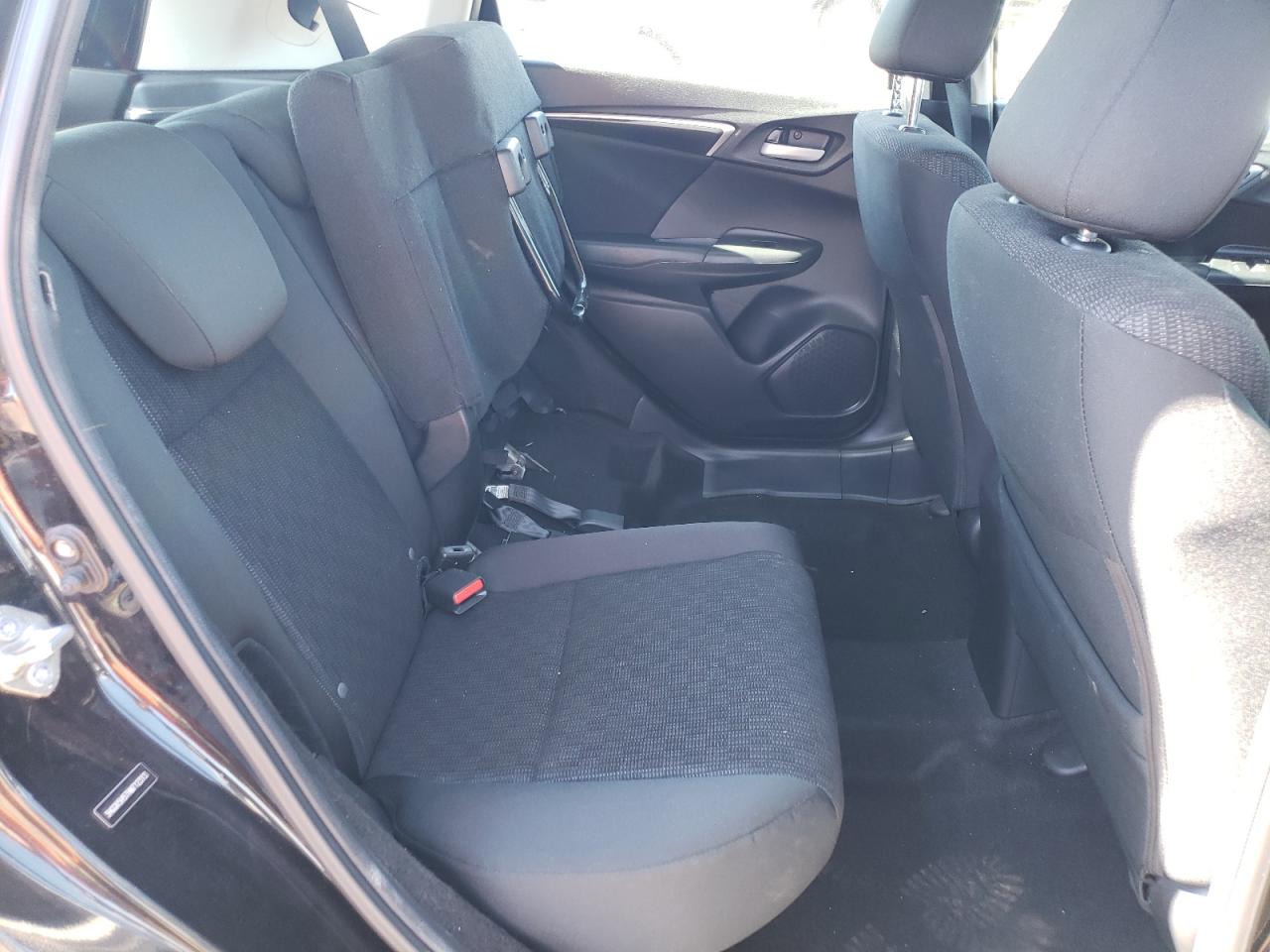 2017 Honda Fit Lx VIN: 3HGGK5H57HM712313 Lot: 58931684