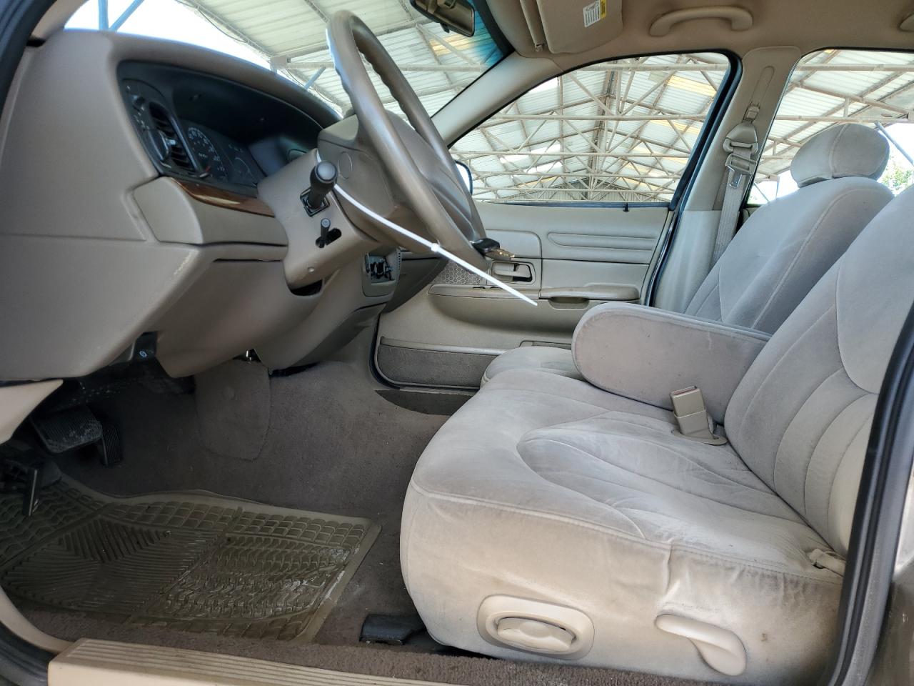 2001 Ford Crown Victoria VIN: 2FAFP73W71X127934 Lot: 58314924