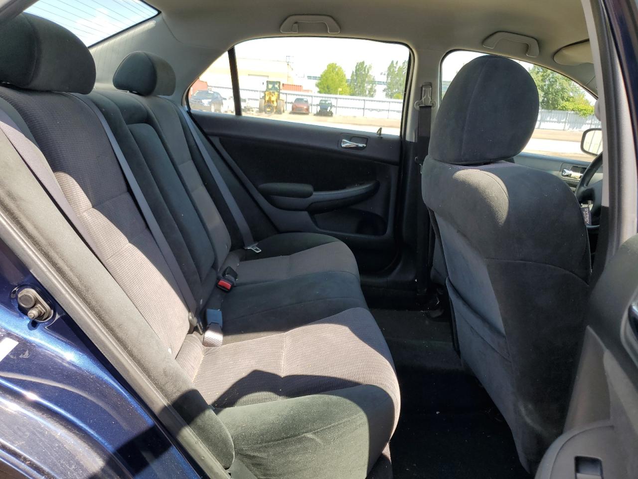 2005 Honda Accord Lx VIN: 1HGCM56405A812555 Lot: 61056064