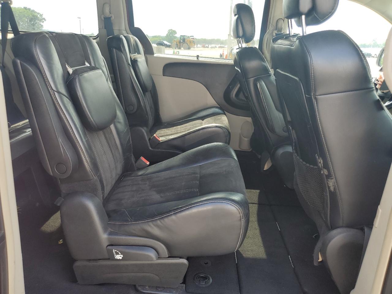 2014 Chrysler Town & Country Touring L VIN: 2C4RC1CG7ER225137 Lot: 59864524