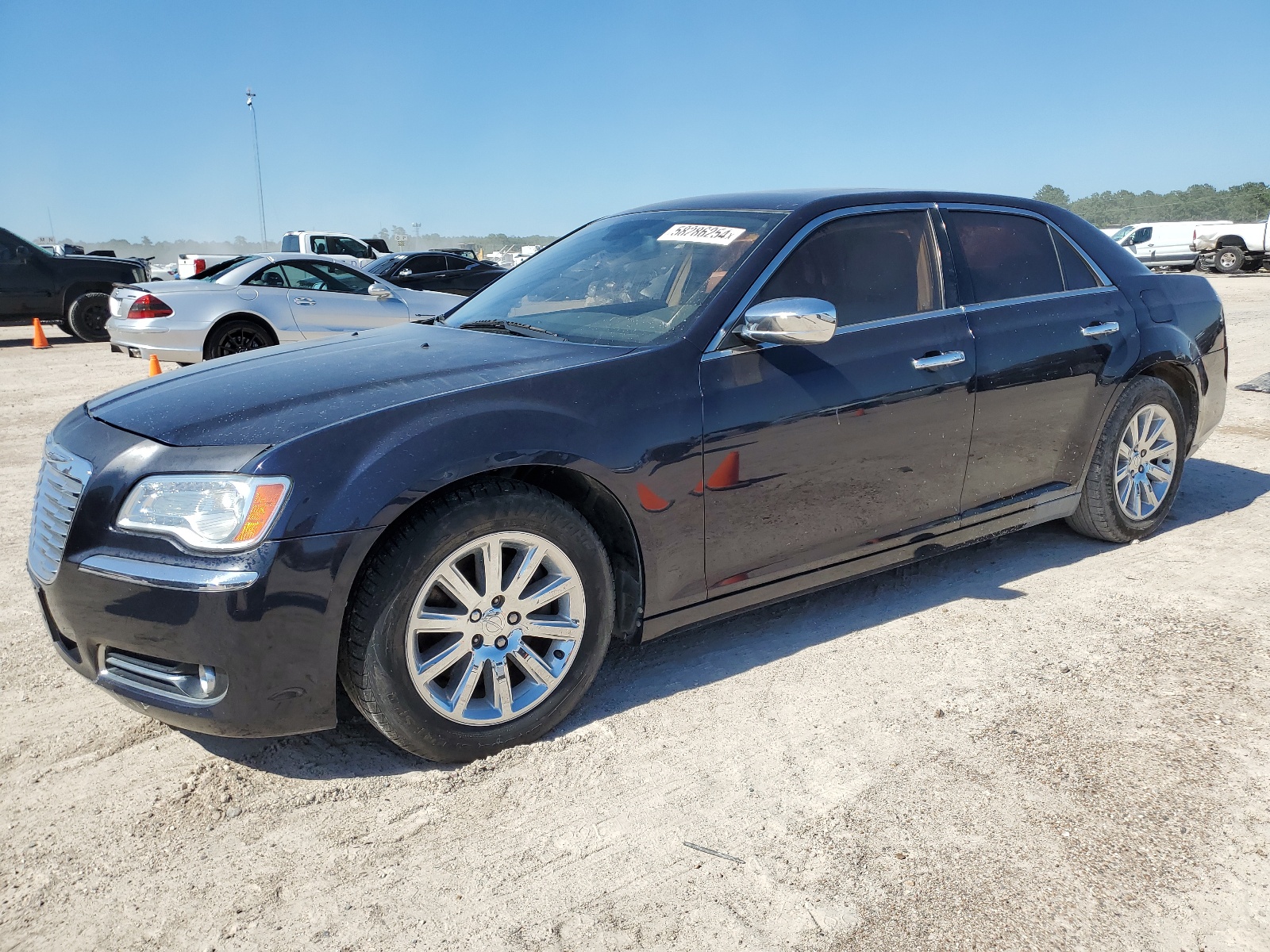 2012 Chrysler 300C vin: 2C3CCAET2CH225098