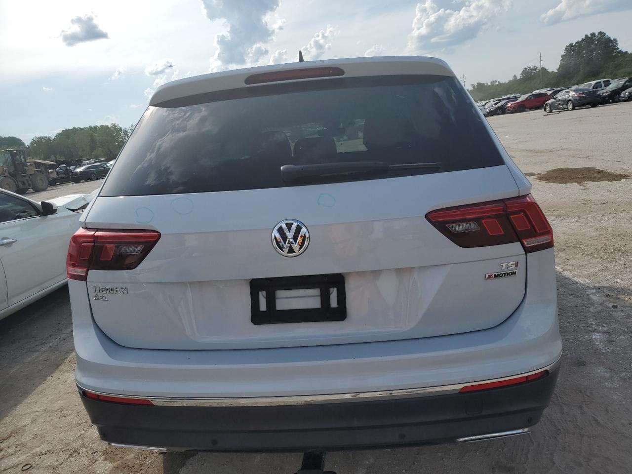 2018 Volkswagen Tiguan Sel Premium VIN: 3VV4B7AX4JM189686 Lot: 56637274