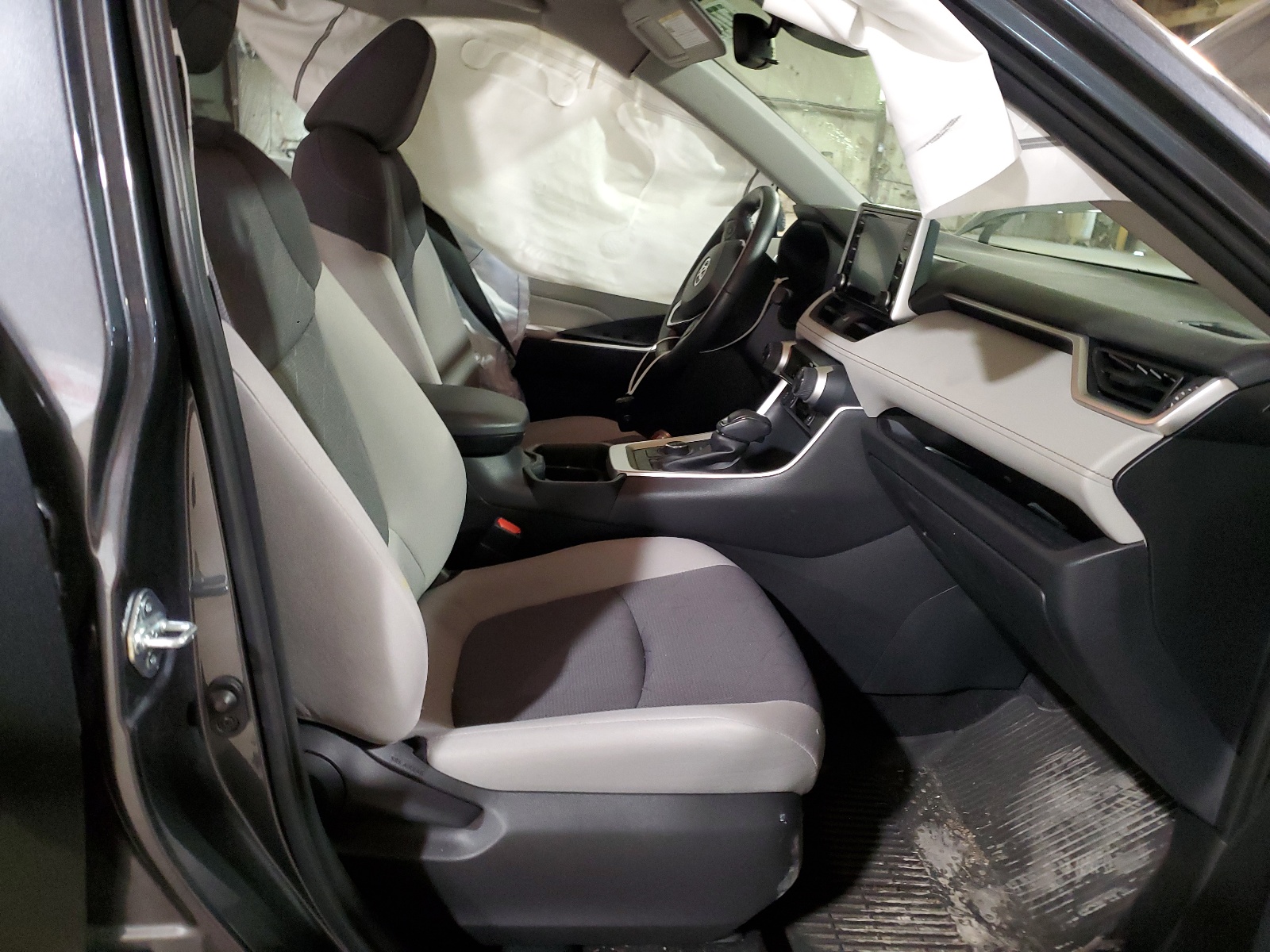 JTMRWRFV0MD120991 2021 Toyota Rav4 Xle