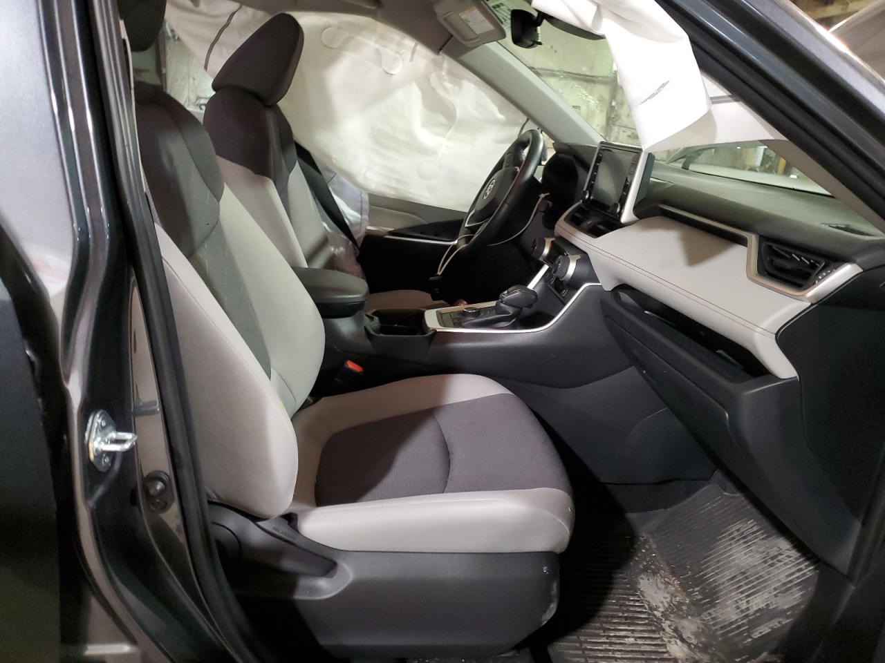 2021 Toyota Rav4 Xle VIN: JTMRWRFV0MD120991 Lot: 57747614