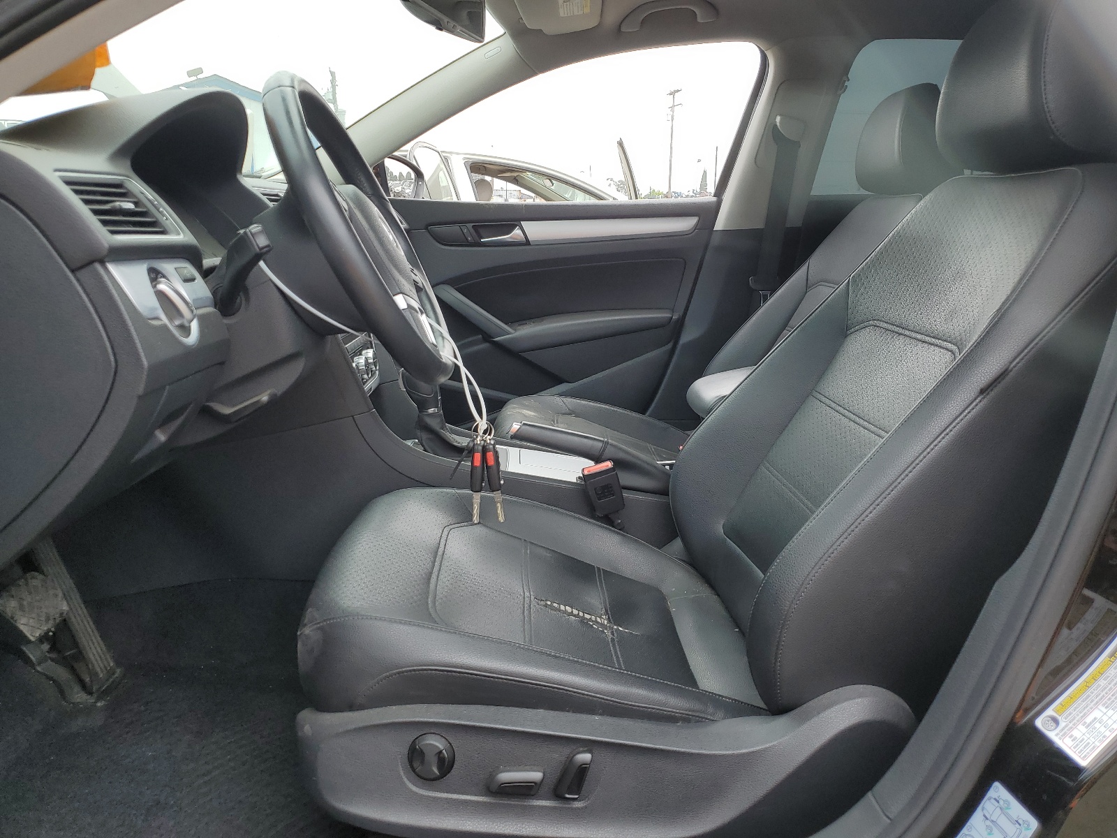 1VWBP7A39CC036467 2012 Volkswagen Passat Se