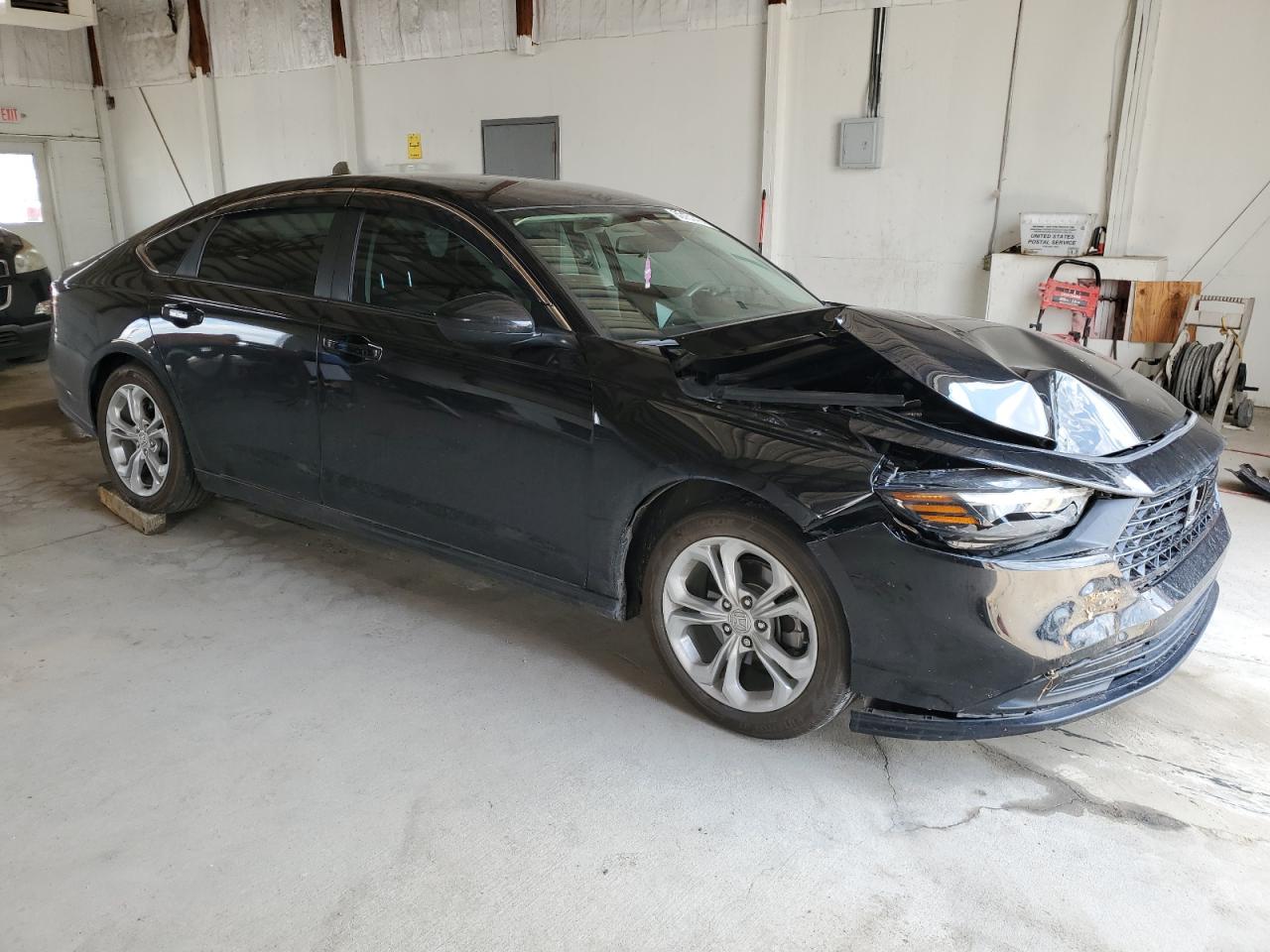 1HGCY1F28PA033824 Honda Accord LX 4