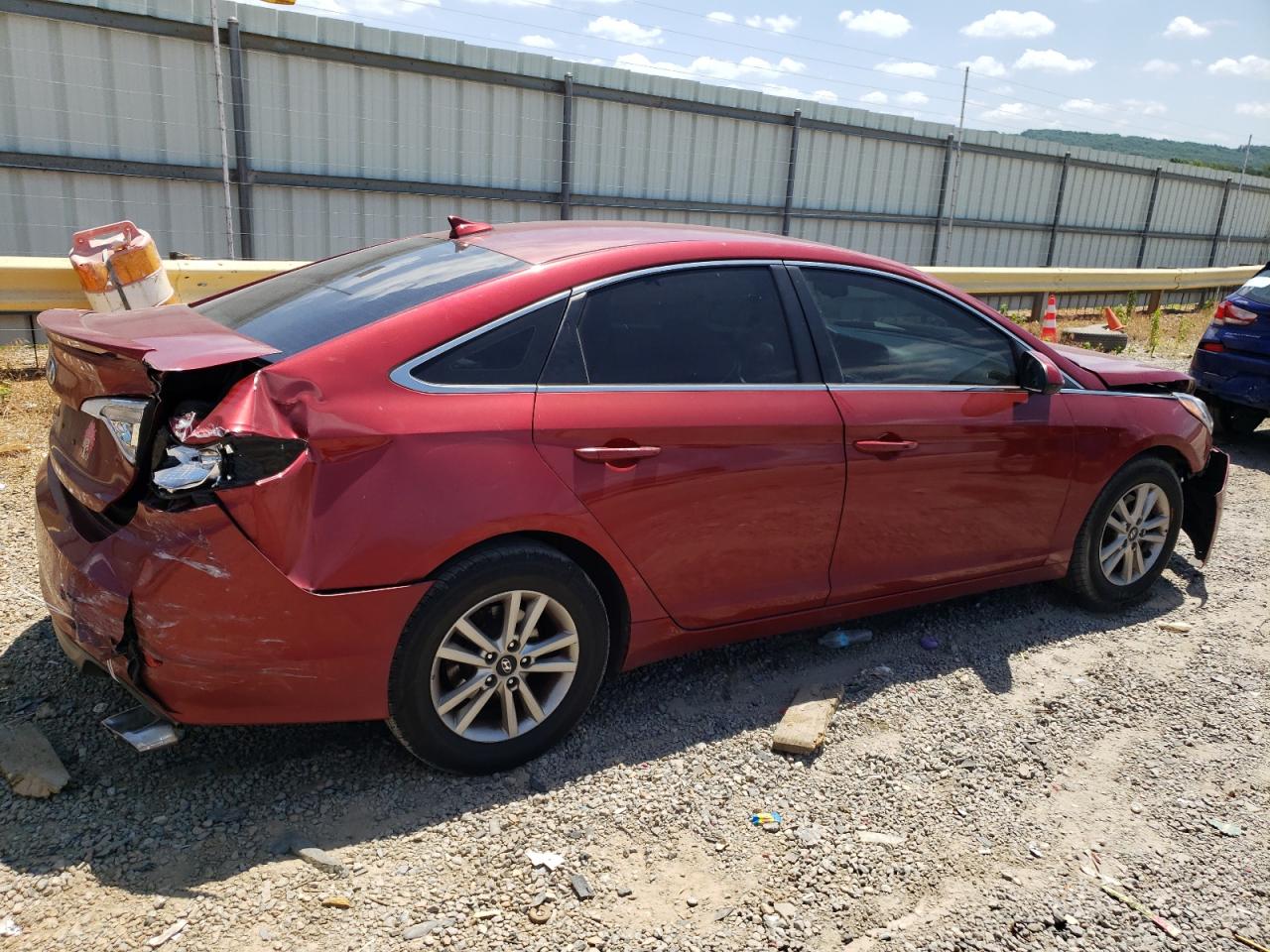 2016 Hyundai Sonata - Image 3