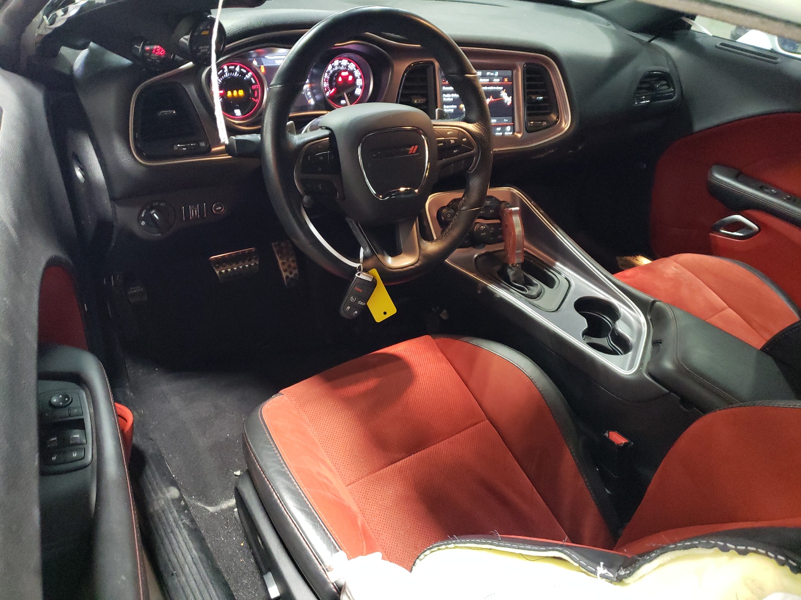 2C3CDZFJ0KH664047 2019 Dodge Challenger R/T Scat Pack