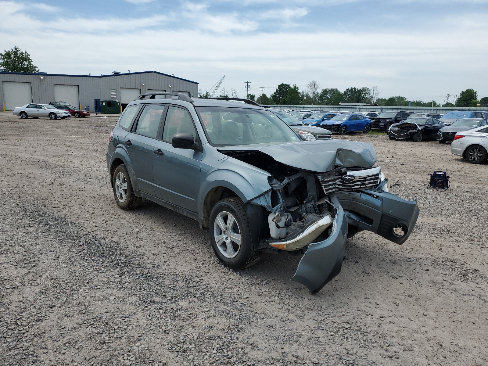 JF2SH6BC8AH770463 2010 Subaru Forester Xs