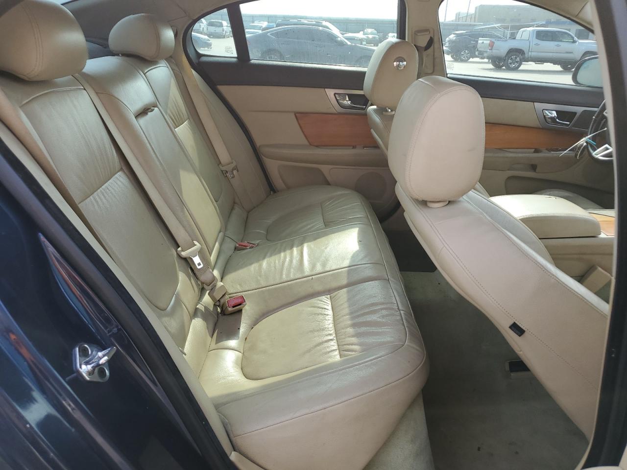 2010 Jaguar Xf Luxury VIN: SAJWA0FA3AHR54057 Lot: 57718104