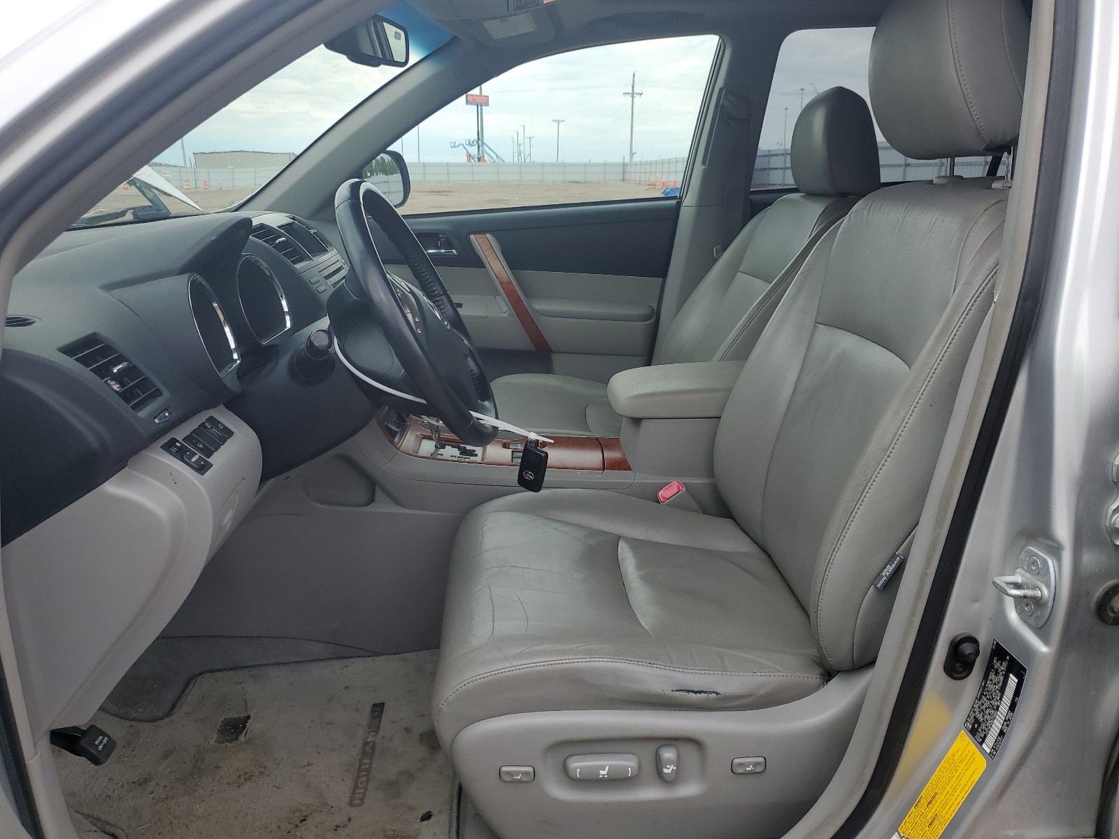 JTEES42A382106662 2008 Toyota Highlander Limited