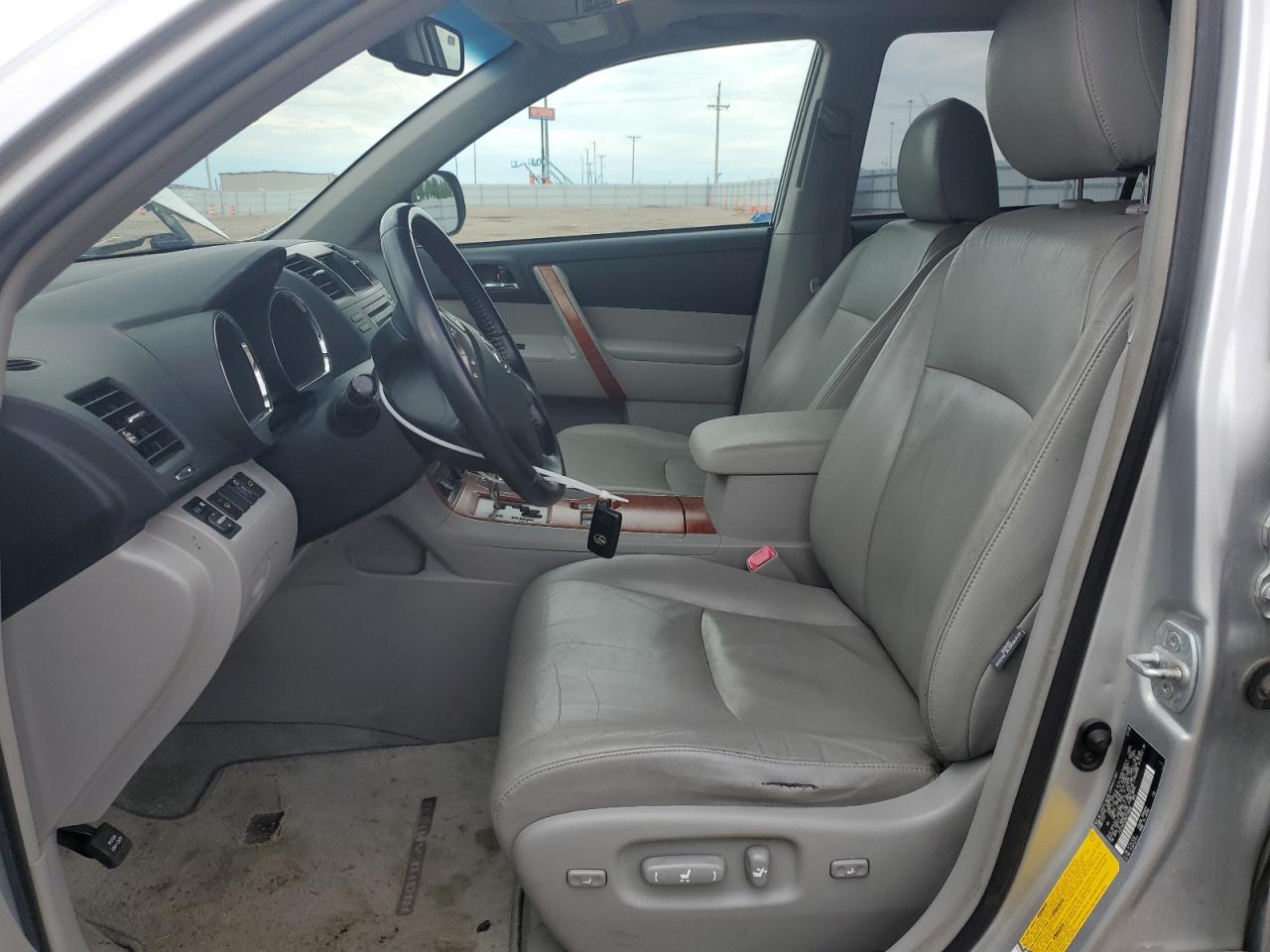 2008 Toyota Highlander Limited VIN: JTEES42A382106662 Lot: 61015254