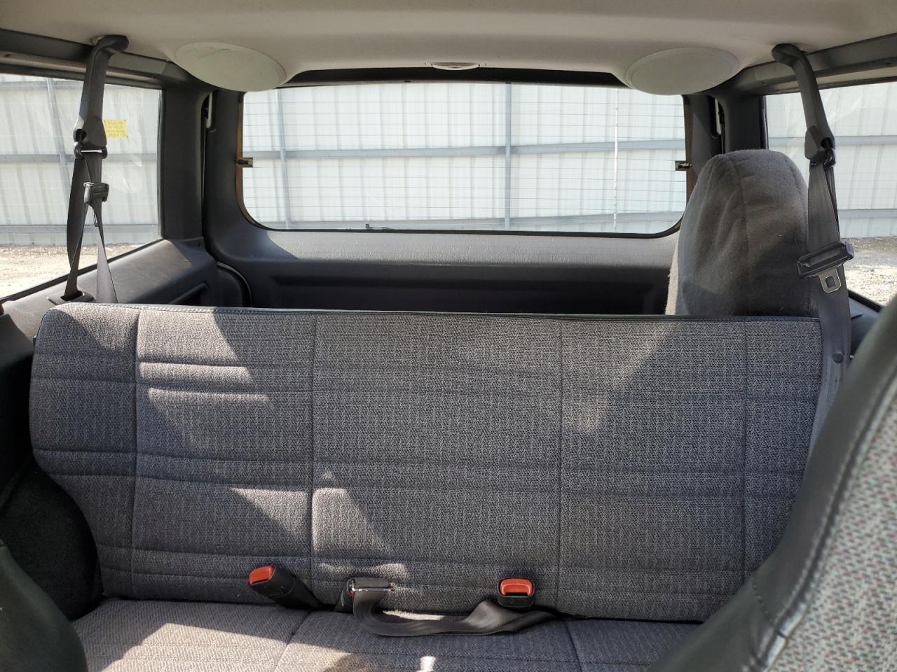 2001 Jeep Cherokee Sport VIN: 1J4FT48S21L562555 Lot: 58156344