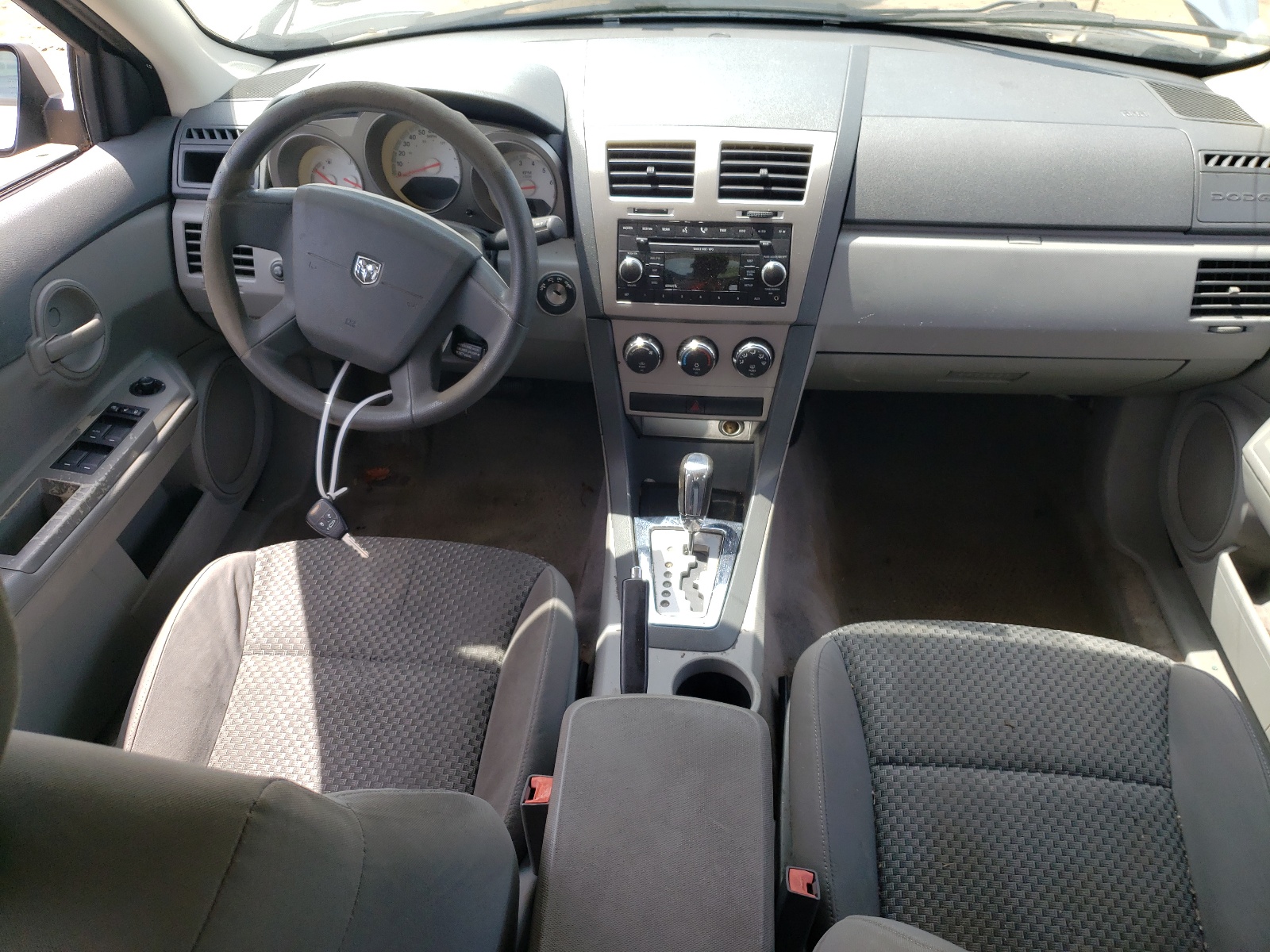 1B3LC46JX8N286046 2008 Dodge Avenger Se