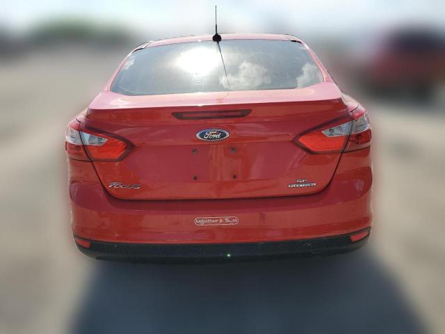 Седани FORD FOCUS 2013 Червоний