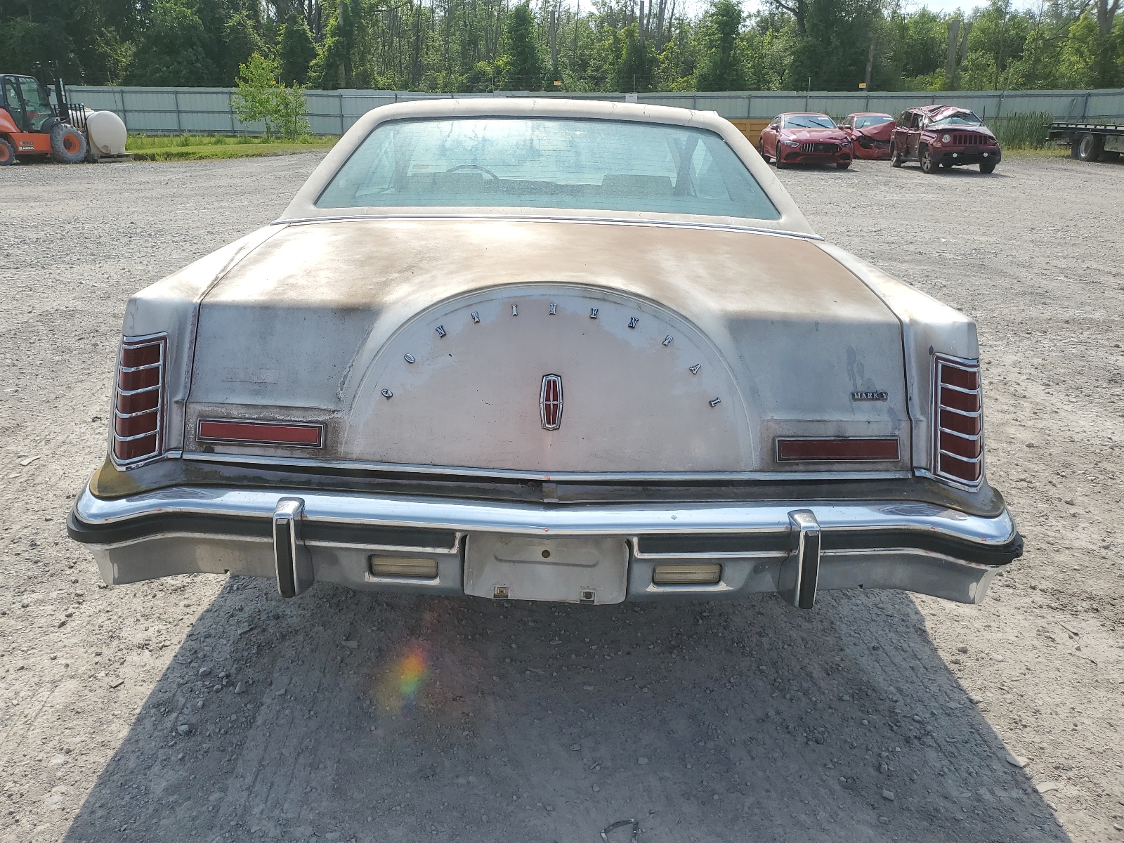 9Y895694863 1979 Lincoln Continenta