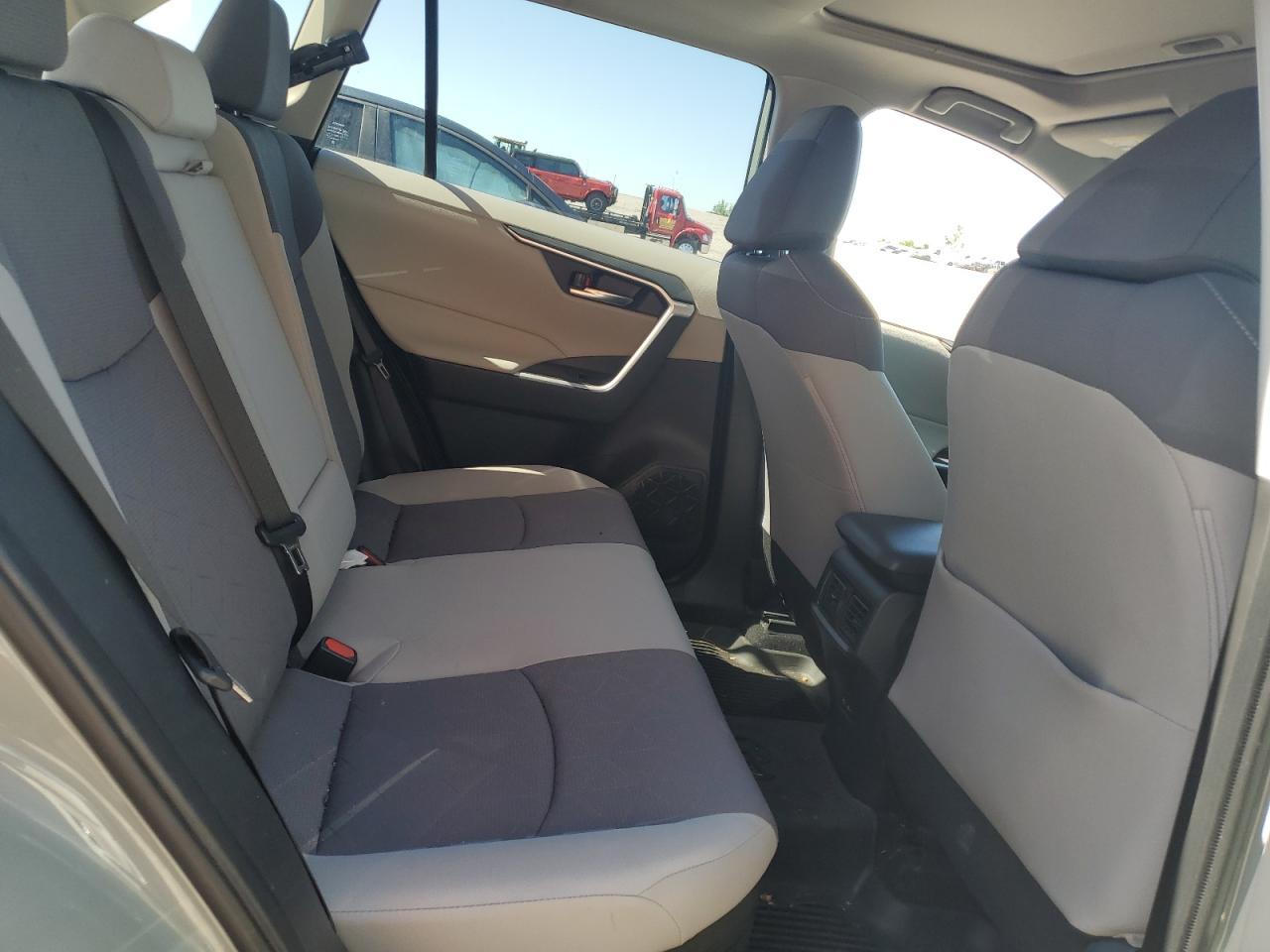 2022 Toyota Rav4 Xle VIN: JTMRWRFV5ND151008 Lot: 60628974