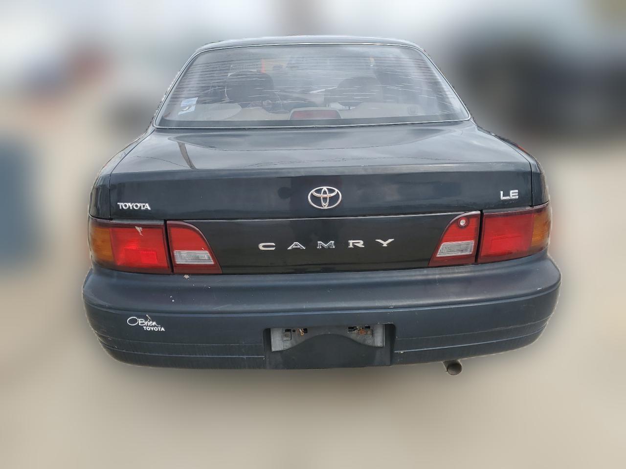 1995 Toyota Camry Le VIN: 4T1SK12E4SU871976 Lot: 49901304
