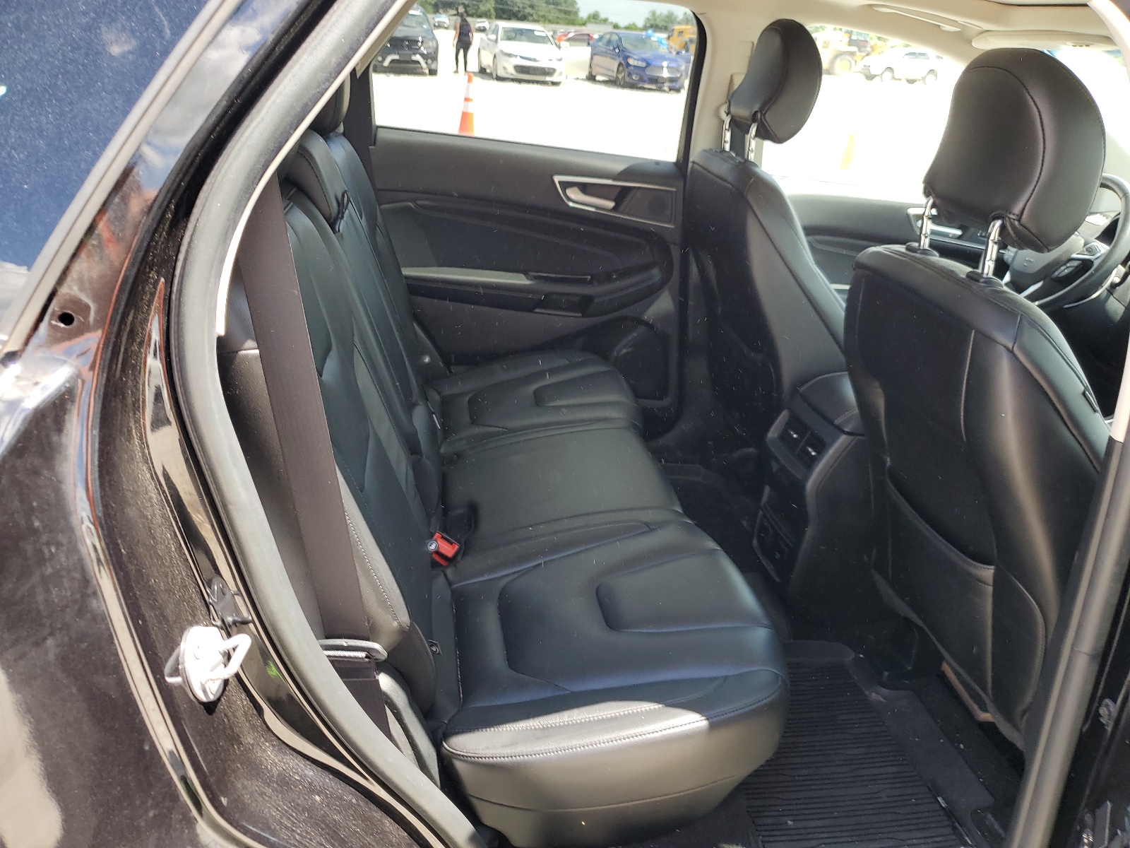 2FMPK4K97KBC42258 2019 Ford Edge Titanium