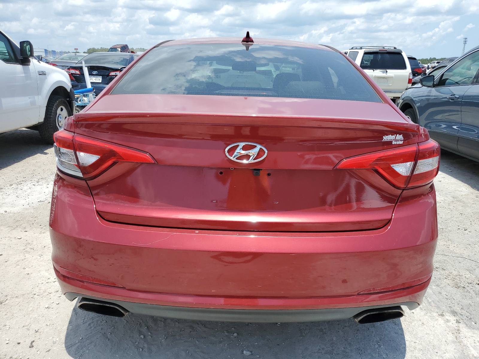 2015 Hyundai Sonata Sport vin: 5NPE34AF8FH075628