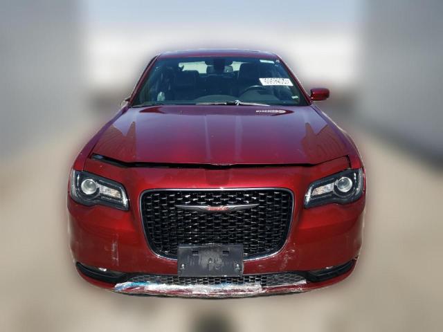  CHRYSLER 300 2021 Красный