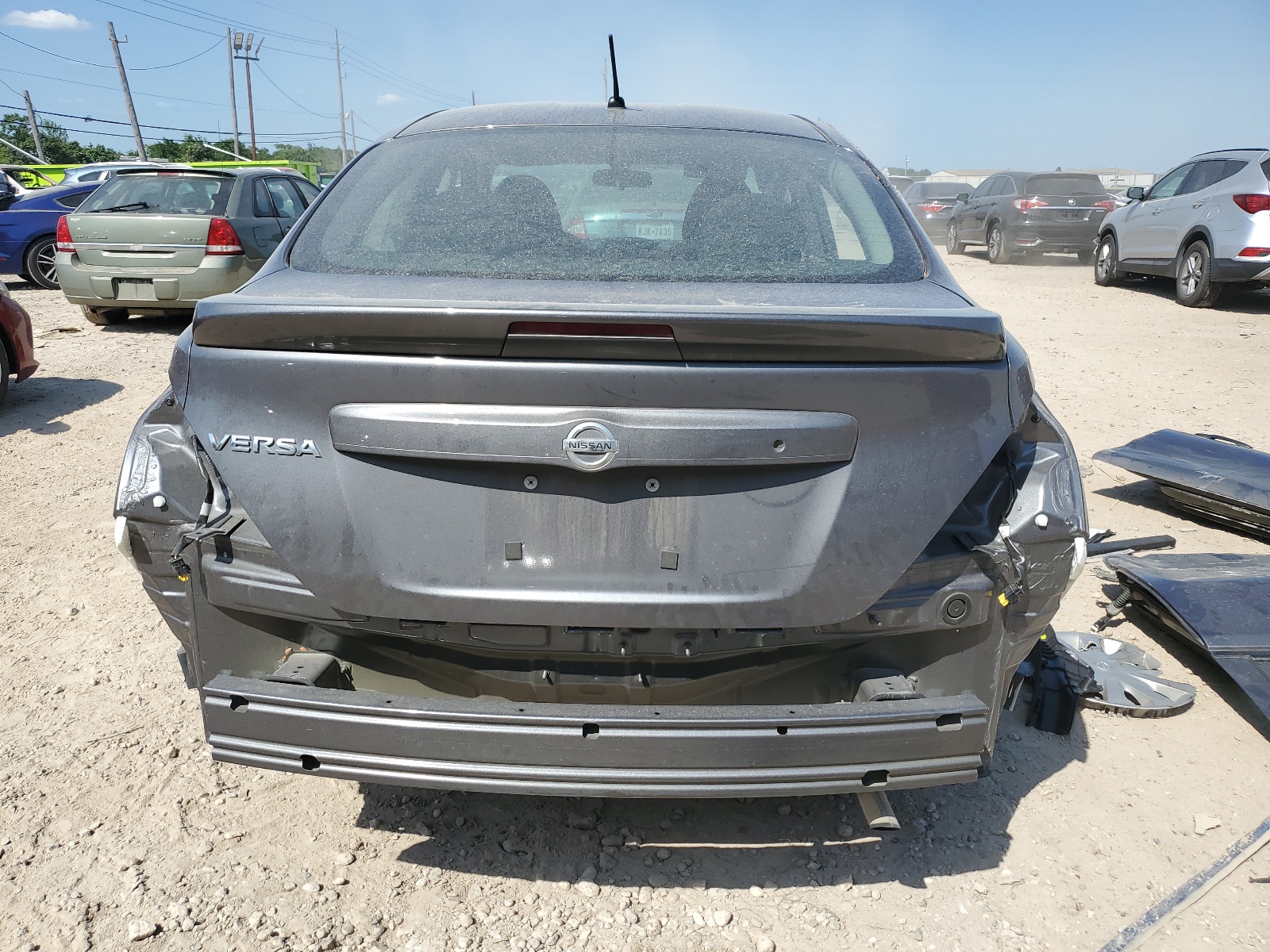 3N1CN7AP3JL853874 2018 Nissan Versa S