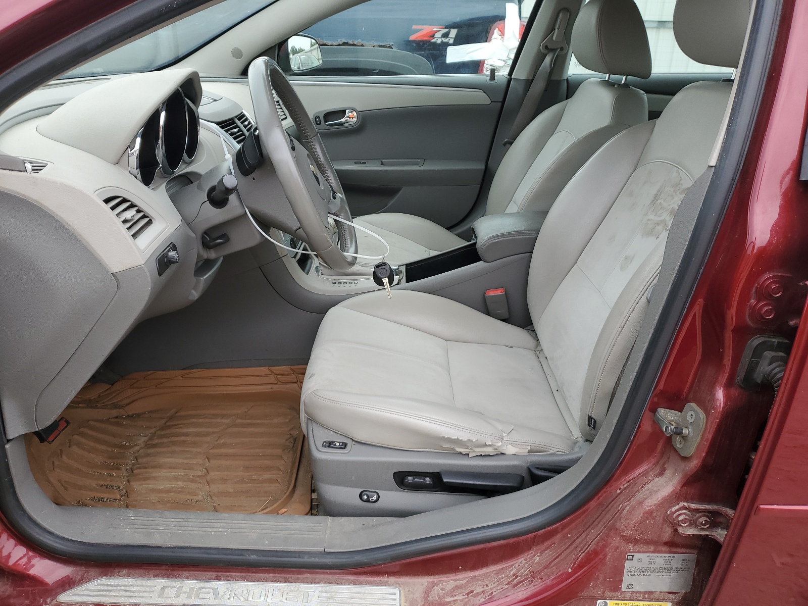 1G1ZD5EB2AF153747 2010 Chevrolet Malibu 2Lt