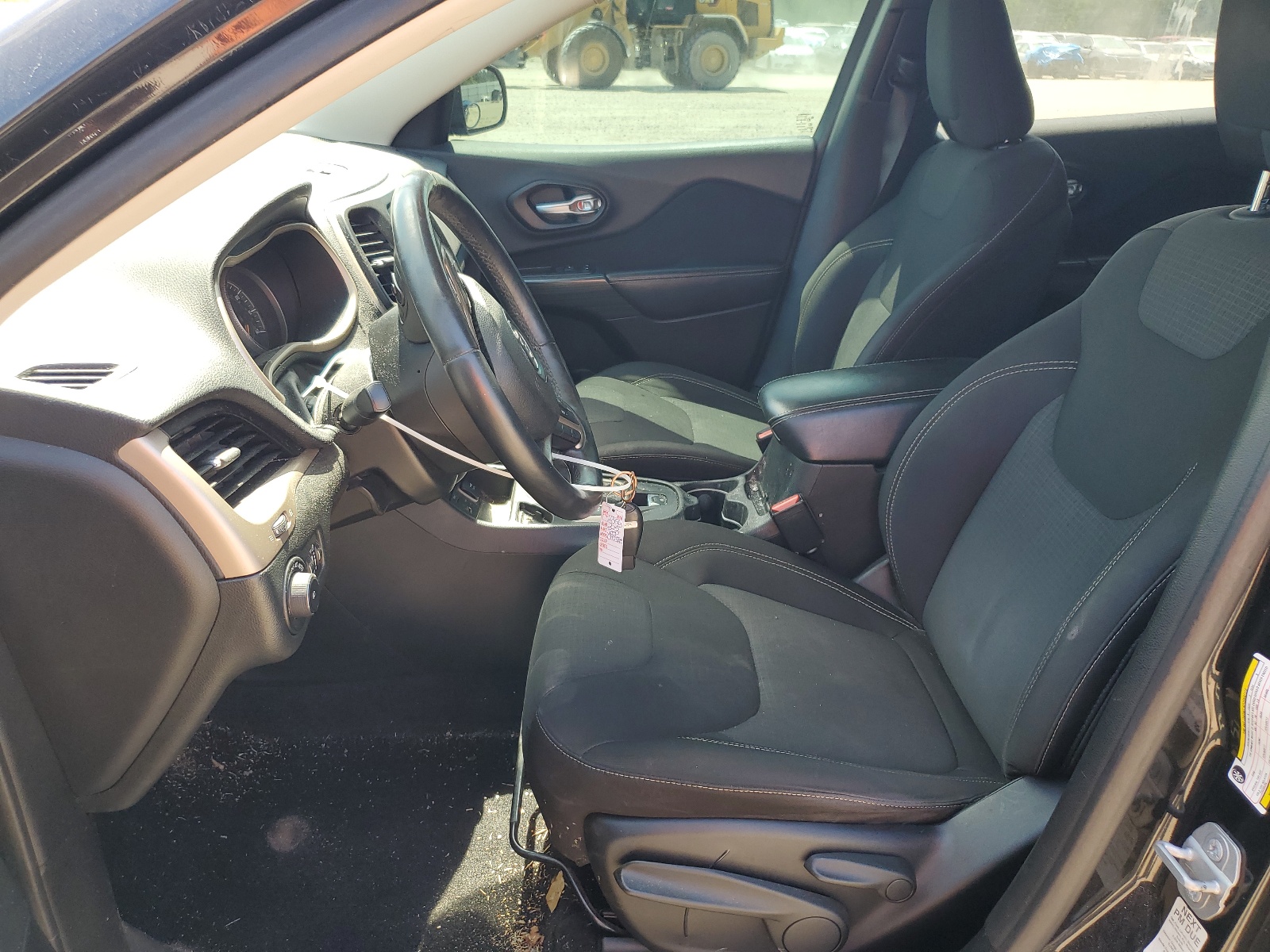 1C4PJLCB5FW655836 2015 Jeep Cherokee Latitude