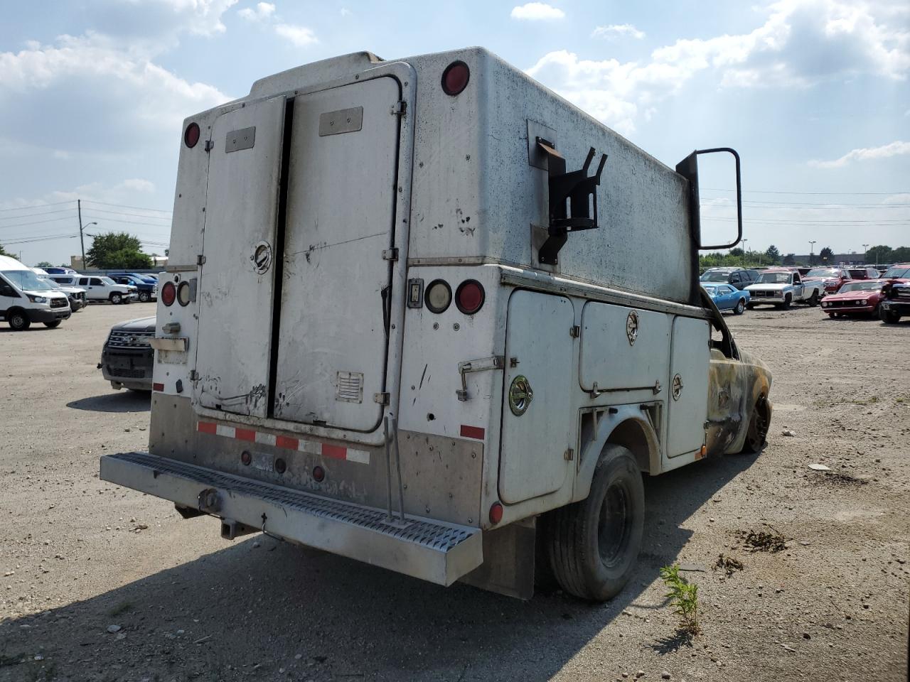 1999 Ford F350 Super Duty VIN: 1FDWF36L0XEC48947 Lot: 59703314