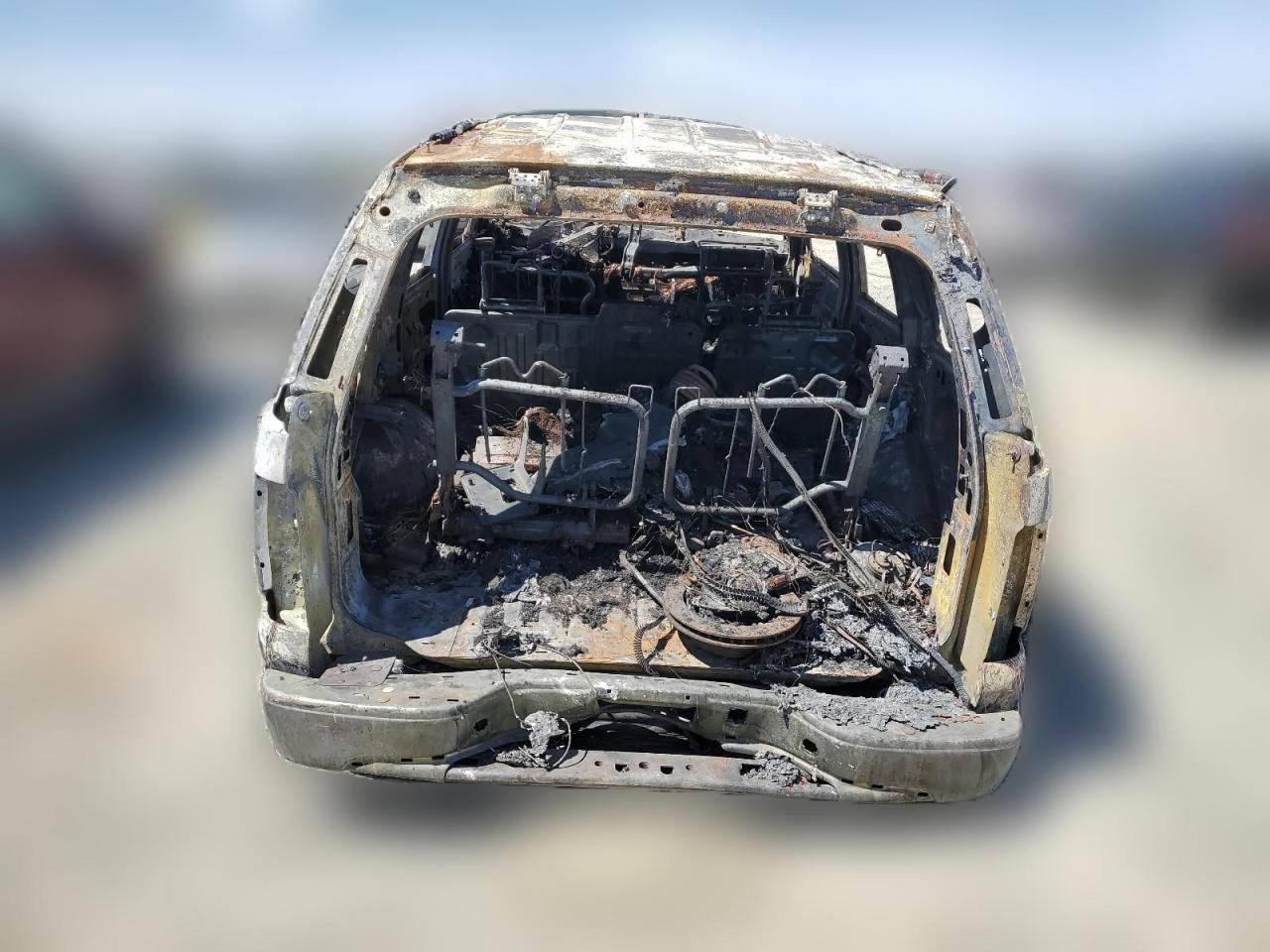 2004 Chevrolet Tahoe K1500 VIN: 1GNEK13T74J238494 Lot: 56436964