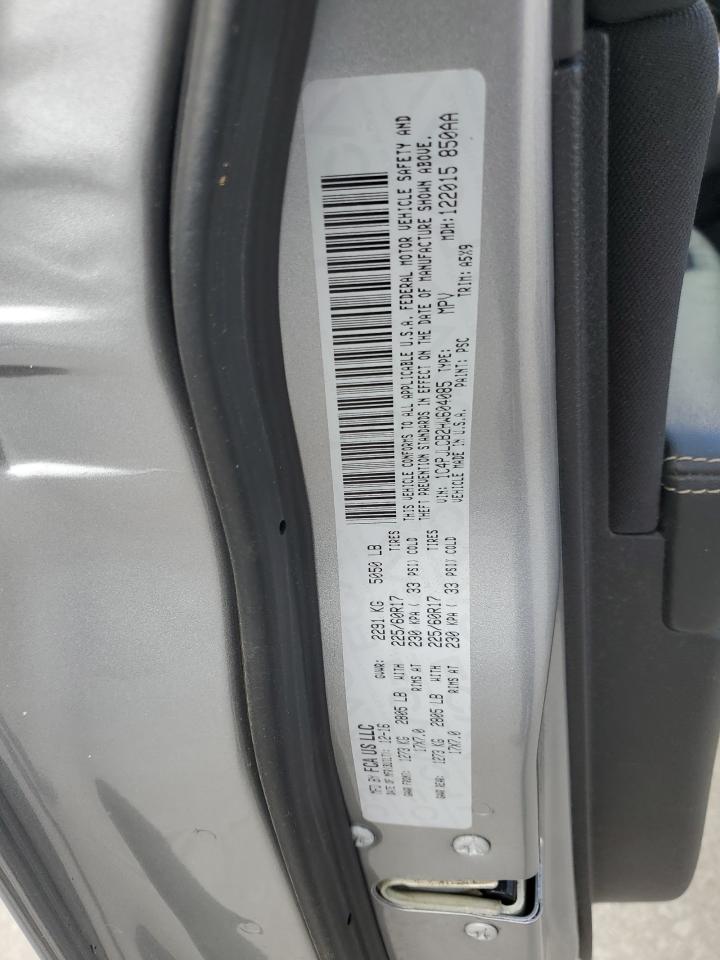 2017 Jeep Cherokee Latitude VIN: 1C4PJLCB2HW604085 Lot: 60482824