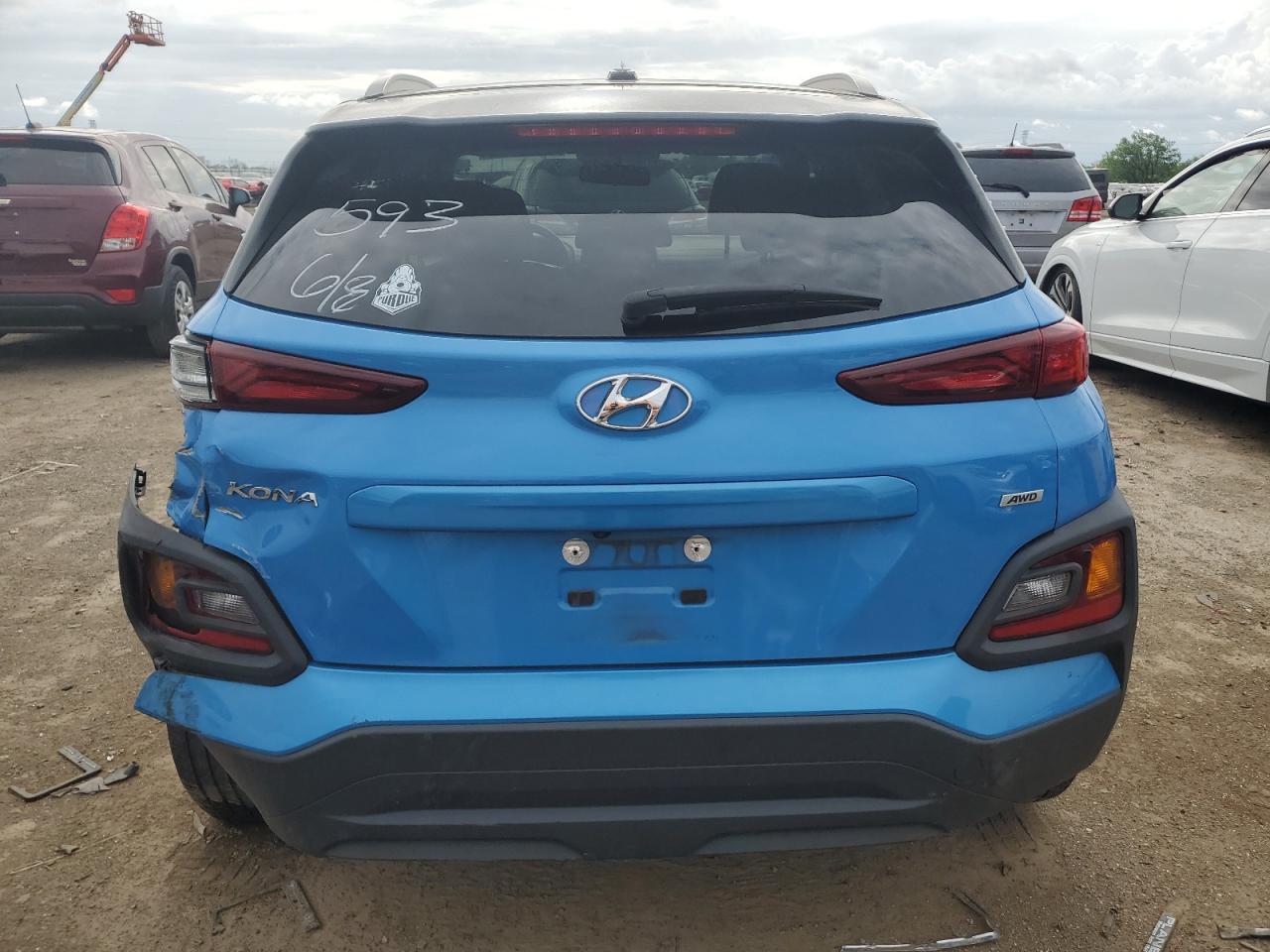 KM8K2CAA4JU116688 2018 Hyundai Kona Sel