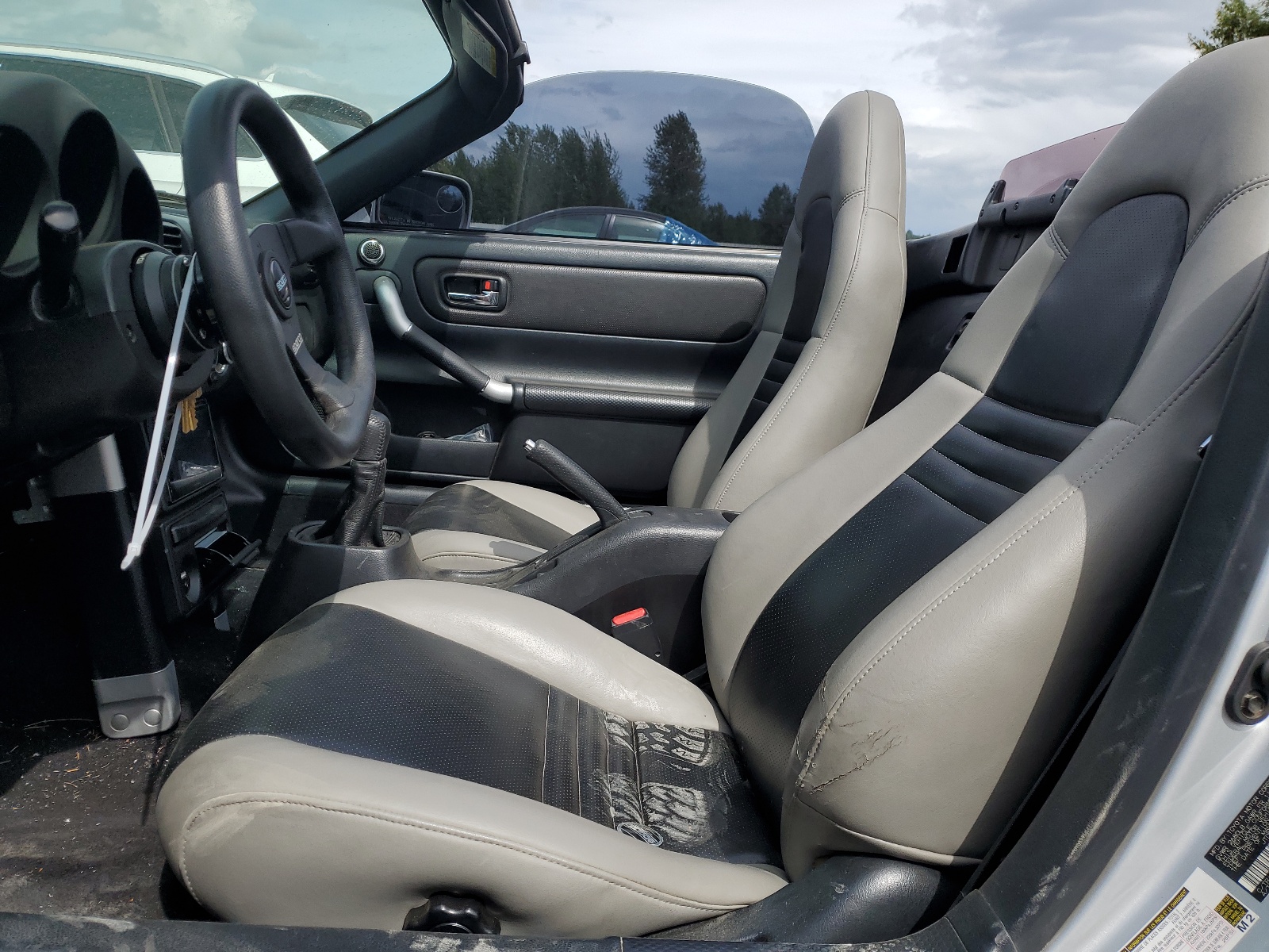 JTDFR320450071787 2005 Toyota Mr2 Spyder