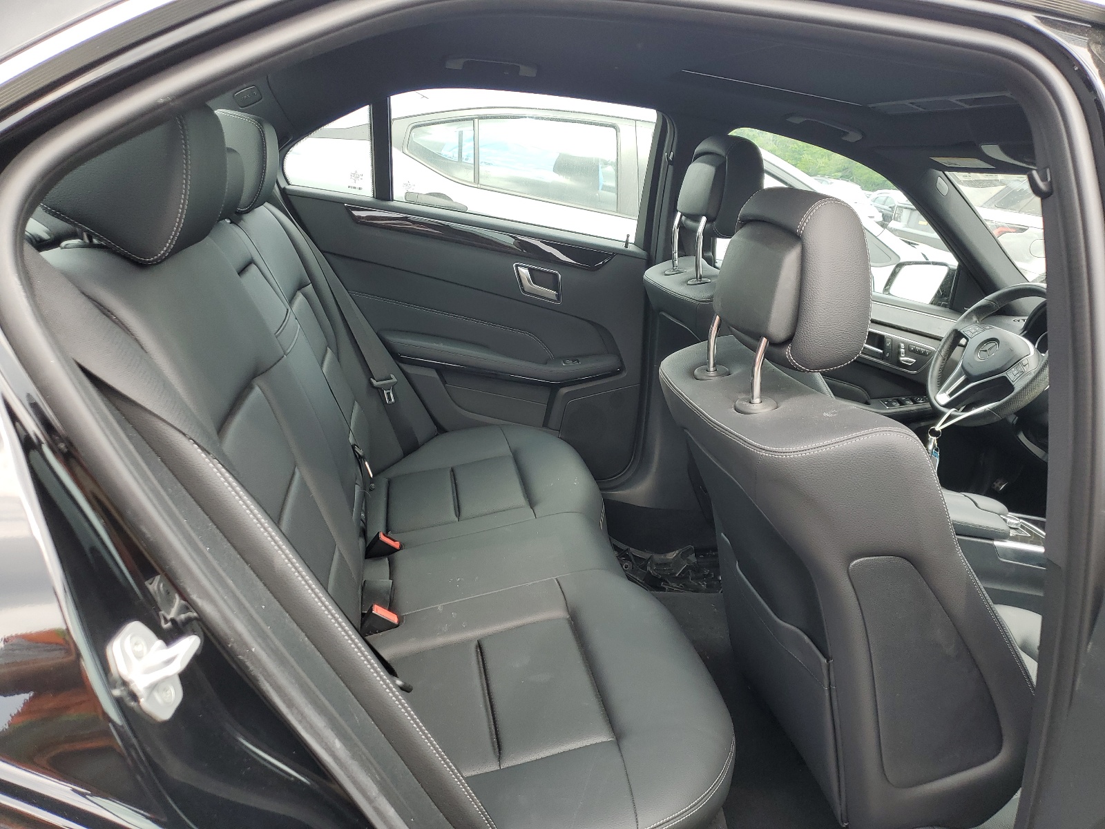 WDDHF8JB8GB240319 2016 Mercedes-Benz E 350 4Matic