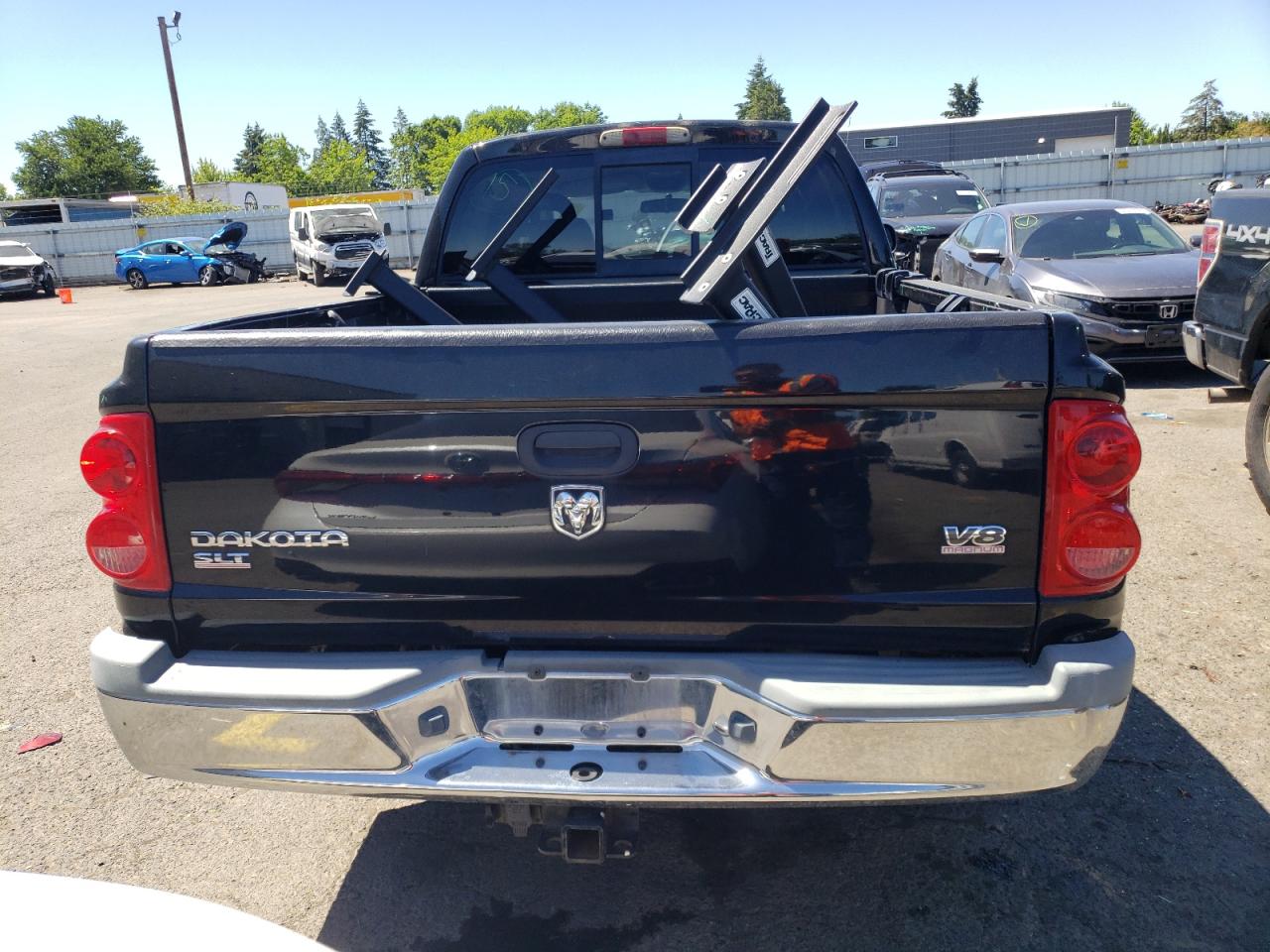 2005 Dodge Dakota Quad Slt VIN: 1D7HW48N05S252860 Lot: 60751084