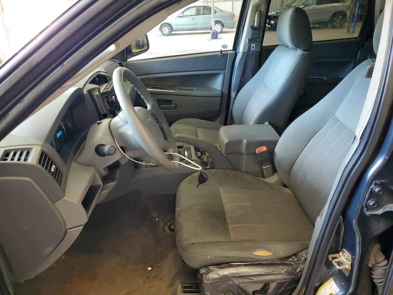 2007 Jeep Grand Cherokee Laredo VIN: 1J8GR48K07C597086 Lot: 56823304