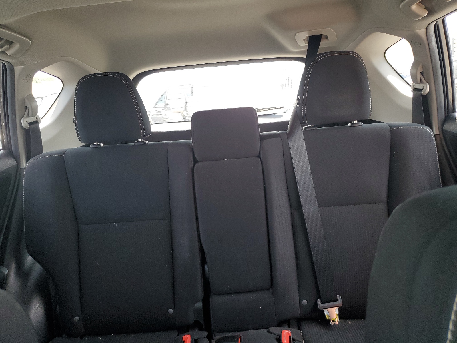 2T3RFREV3FW407975 2015 Toyota Rav4 Xle