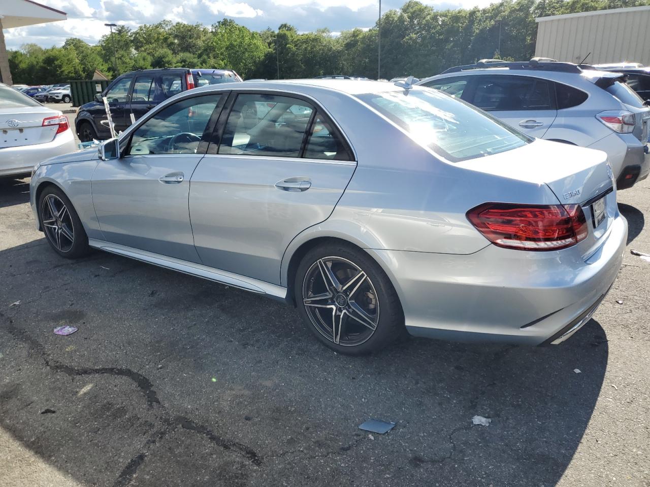 VIN WDDHF8JB1EB052318 2014 MERCEDES-BENZ E-CLASS no.2