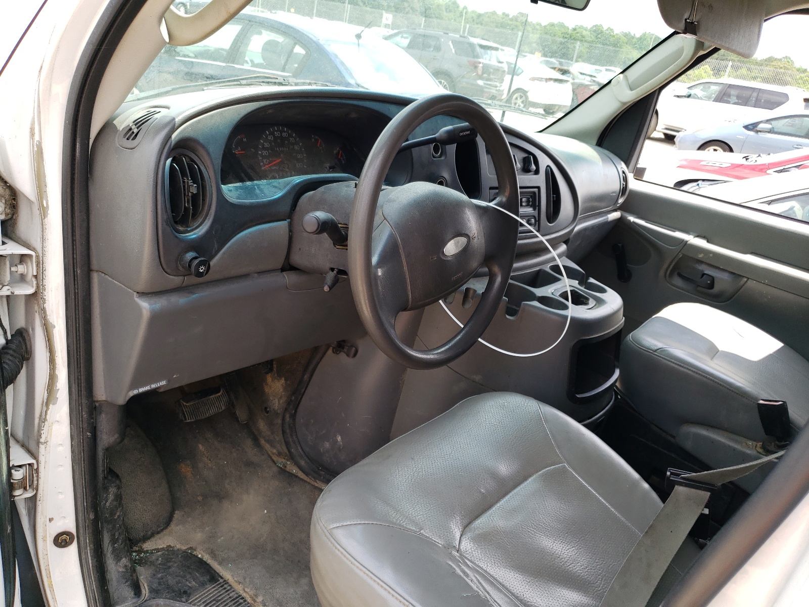 1FTRE14253HA38338 2003 Ford Econoline E150 Van