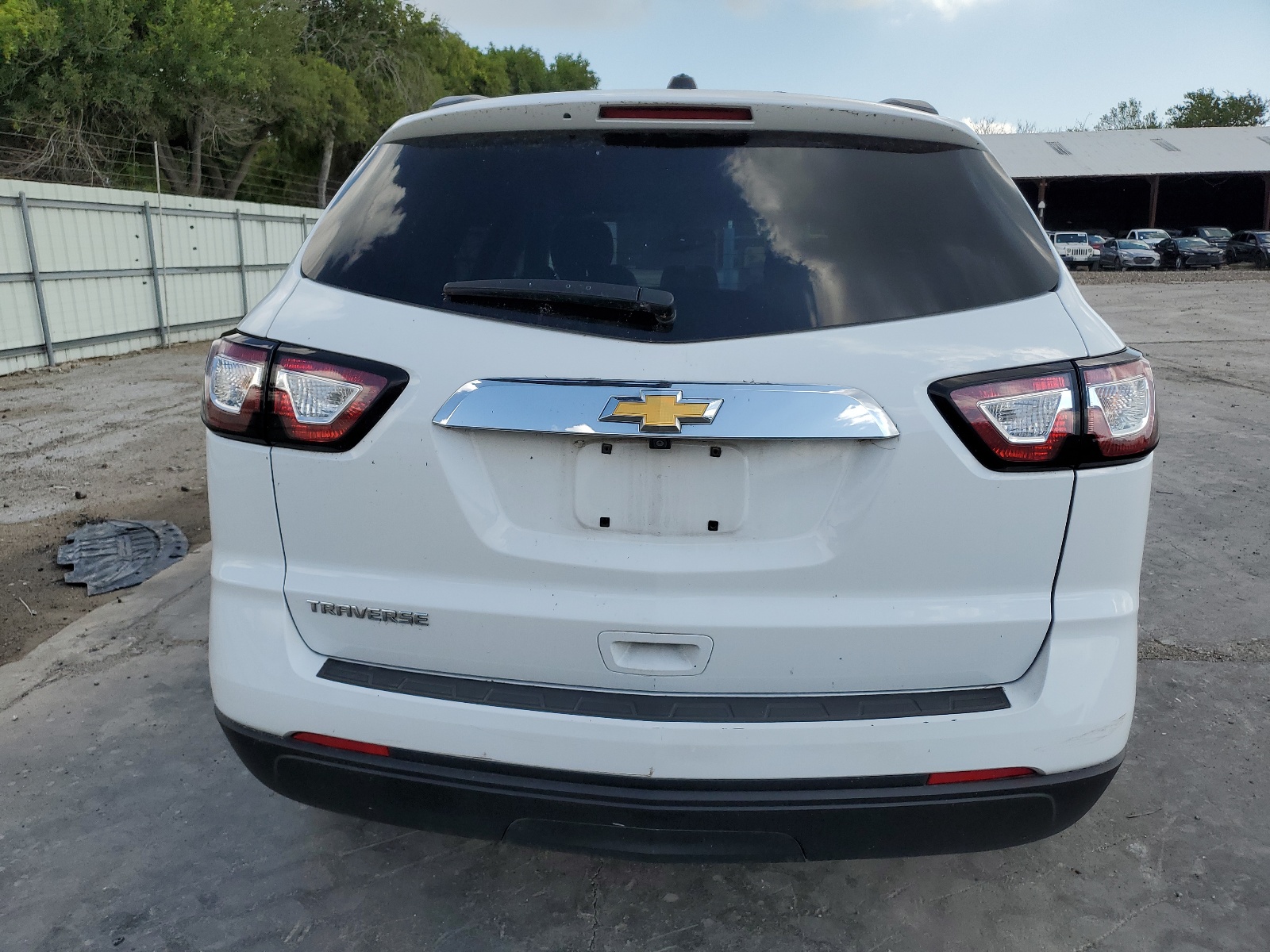 1GNKRFKD5HJ153536 2017 Chevrolet Traverse Ls