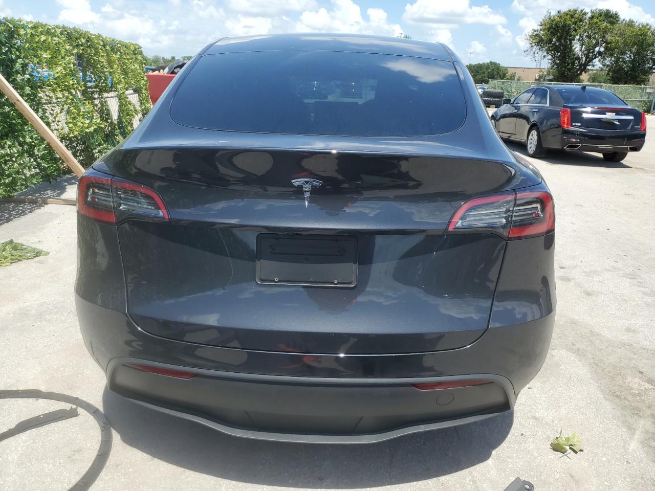 7SAYGDED1RF041840 2024 Tesla Model Y